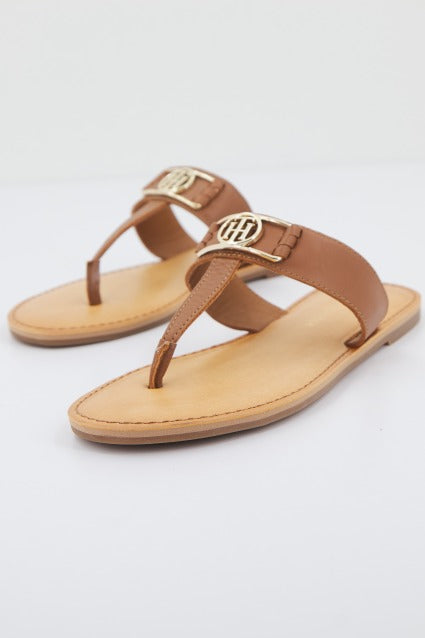TOMMY HILFIGER FWFW  en color MARRON  (2)