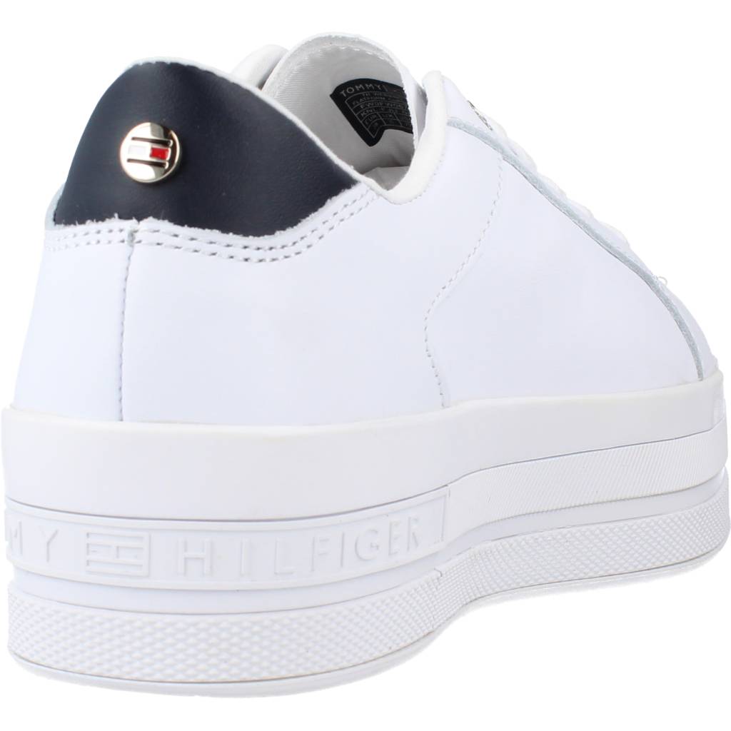 TOMMY HILFIGER TH WEBBING FLATFORM CUPS en color BLANCO  (3)