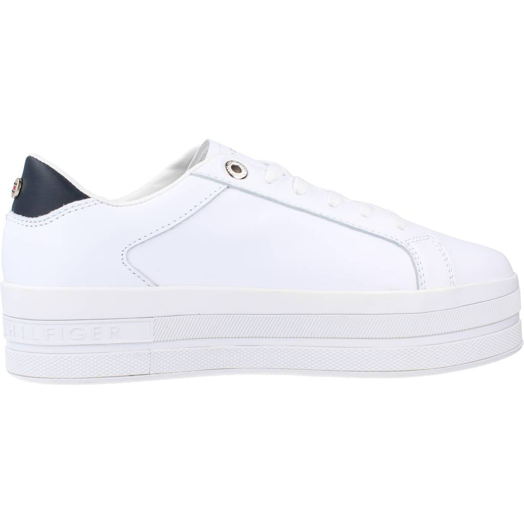 TOMMY HILFIGER TH WEBBING FLATFORM CUPS en color BLANCO  (4)