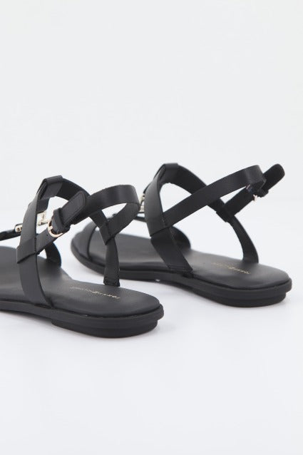 TOMMY HILFIGER TH FLAT en color NEGRO  (3)
