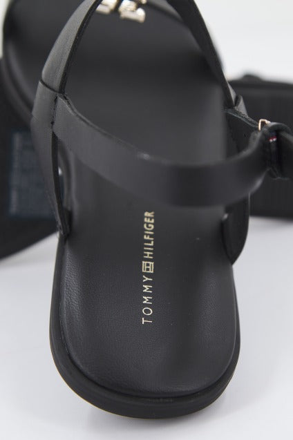 TOMMY HILFIGER TH FLAT en color NEGRO  (4)