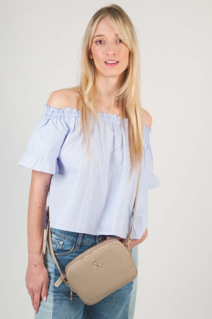 TOMMY HILFIGER AWAW POPPY CROSSOVER en color BEIS  (5)