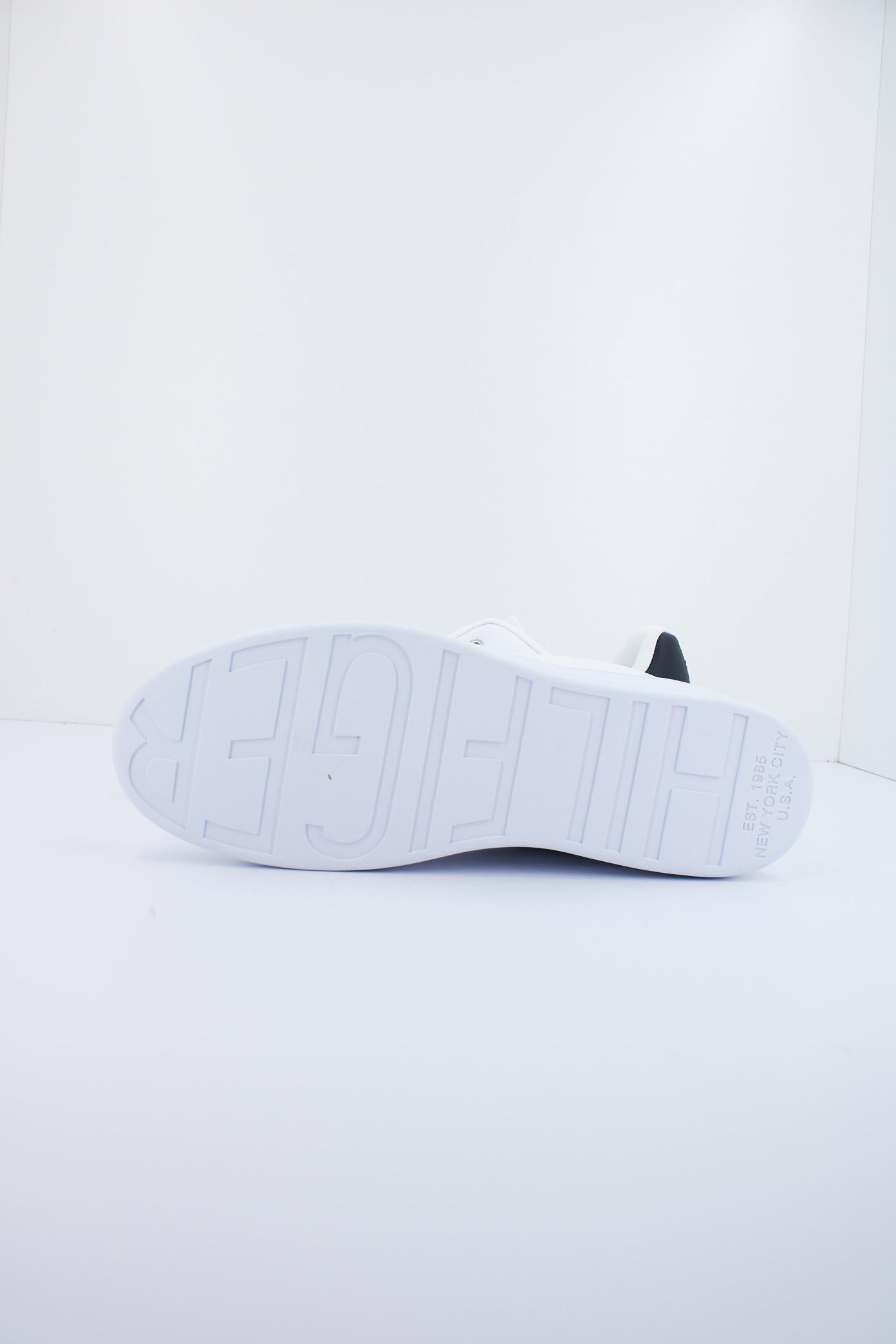 TOMMY HILFIGER COURT CUP LTH PERF DETAIL en color BLANCO  (4)
