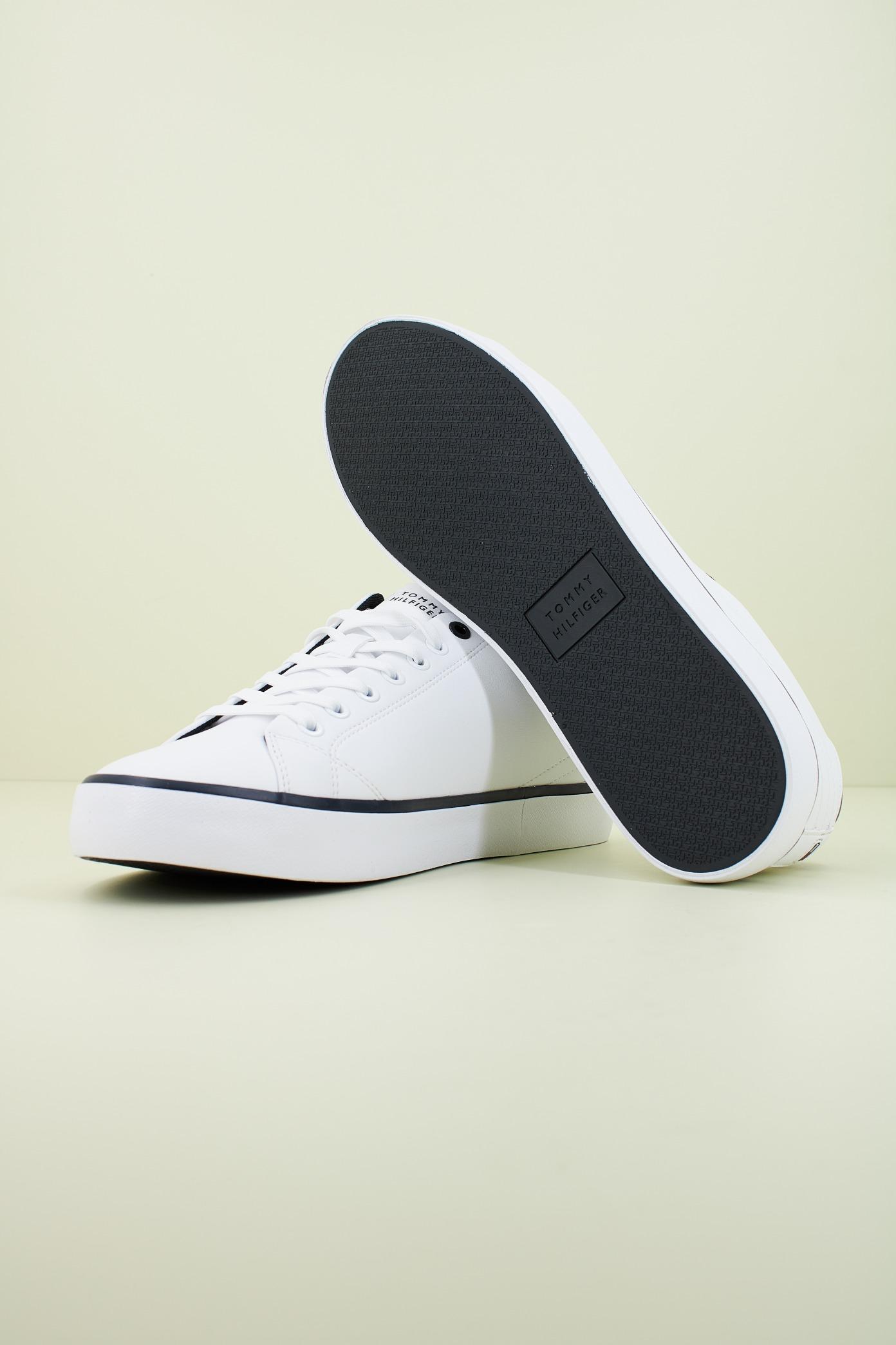TOMMY HILFIGER TH HI VULC CORE LOW LEATHER ESS en color BLANCO  (4)