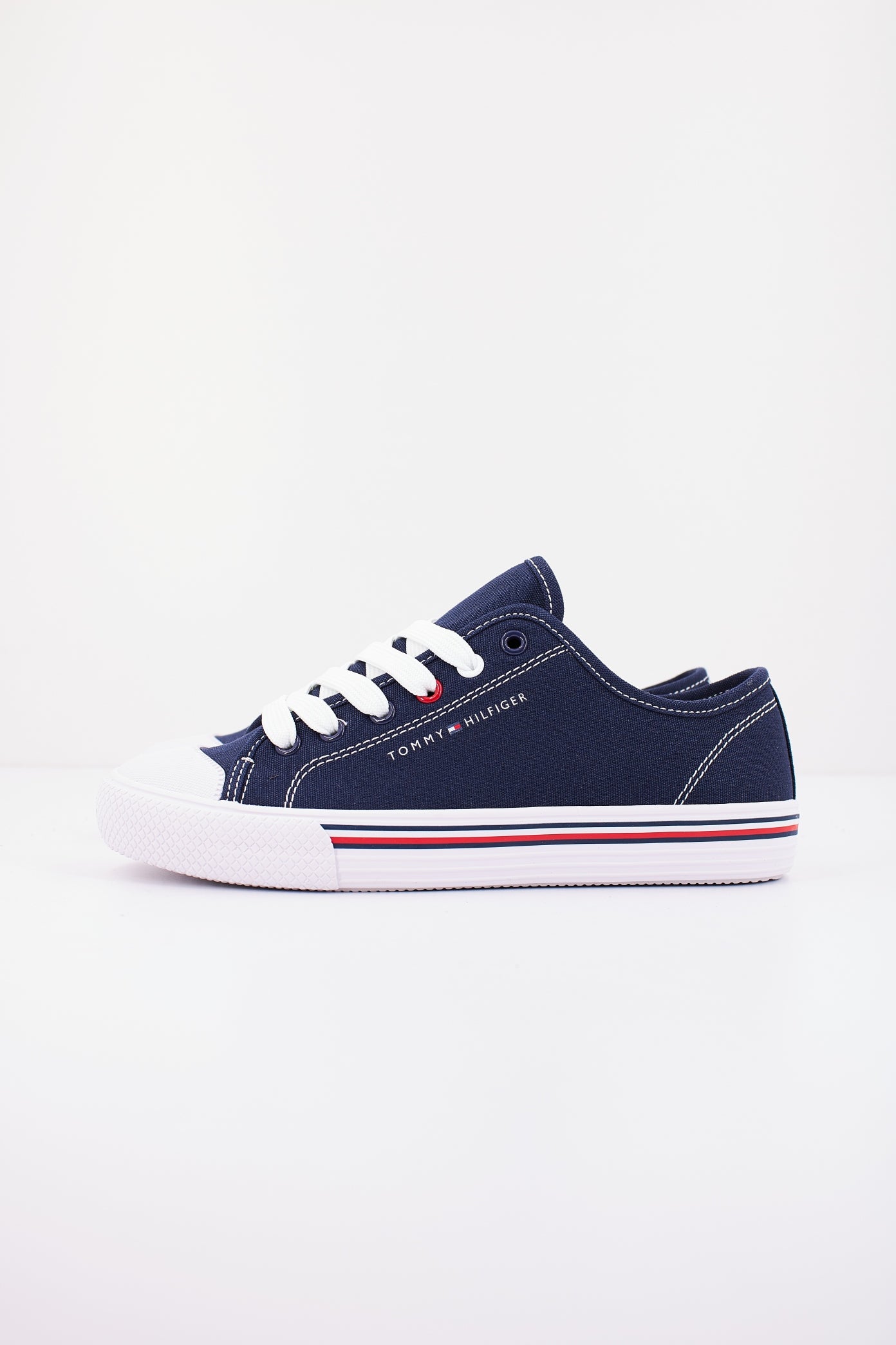 TOMMY HILFIGER SNEAKER BASSA ALLACCIATA en color AZUL  (1)