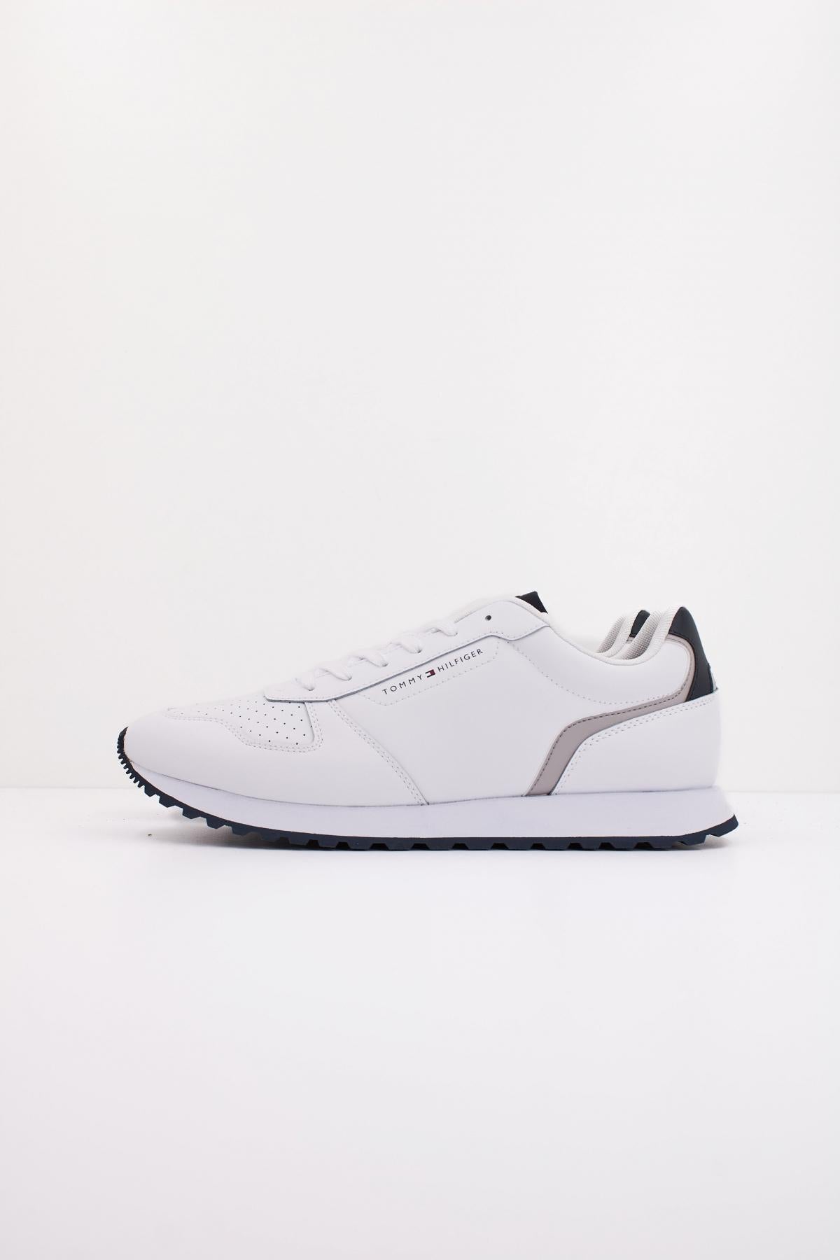 TOMMY HILFIGER NEW RUNNER EVA MIX en color BLANCO  (1)