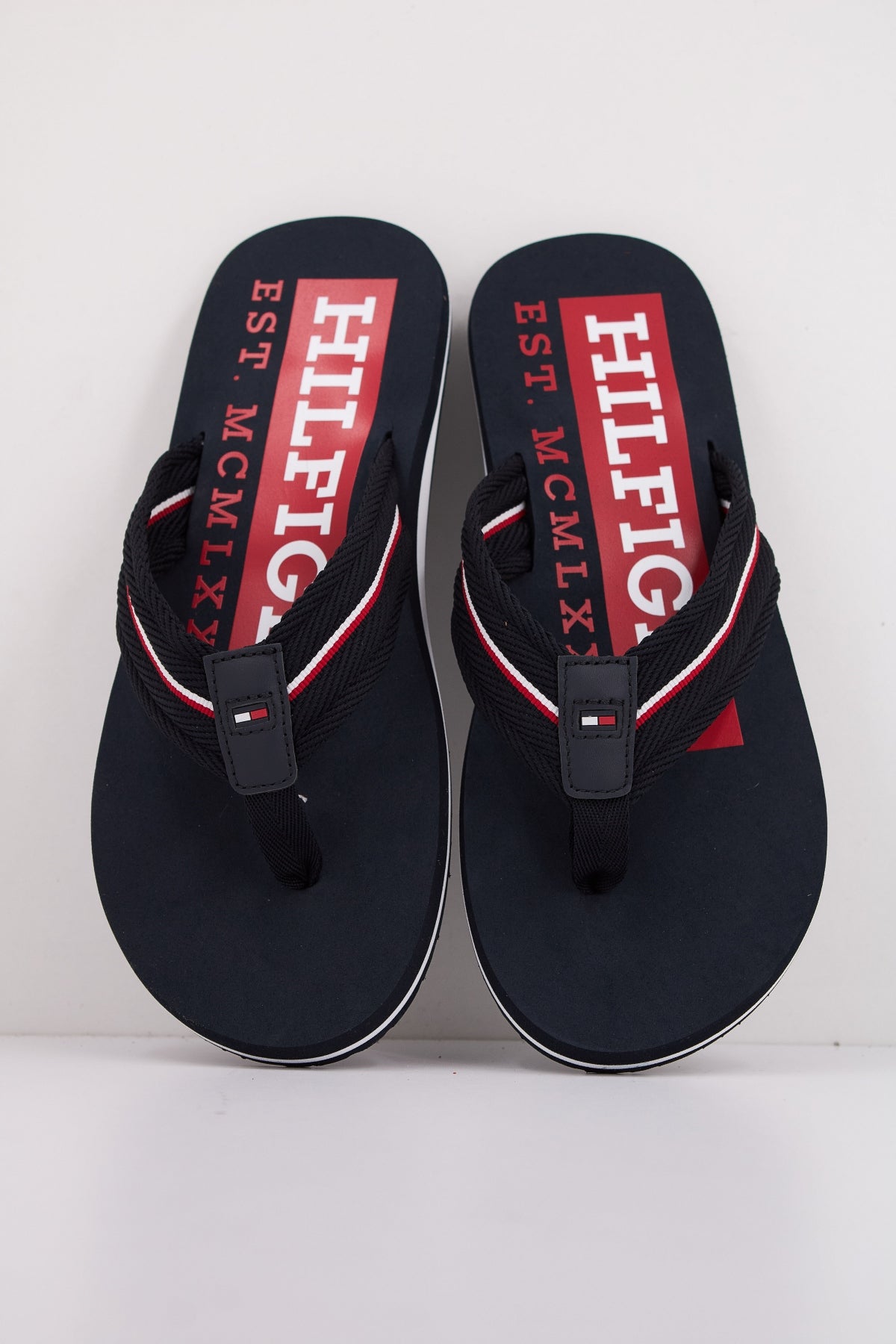 TOMMY HILFIGER FMFM  en color AZUL  (3)