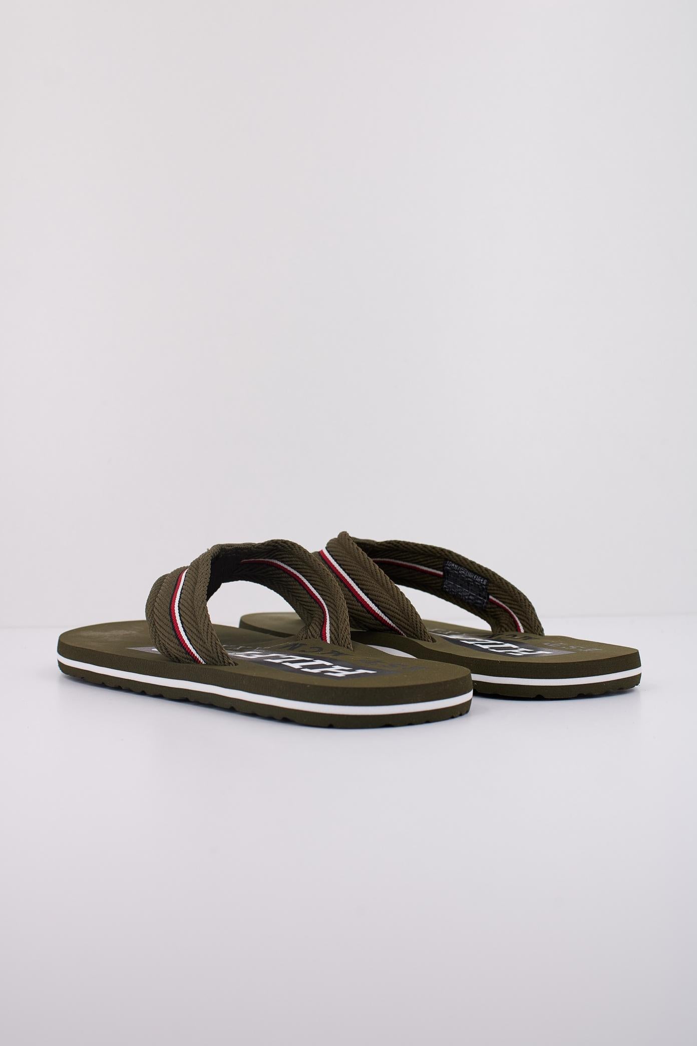 TOMMY HILFIGER FMFM  en color VERDE  (4)