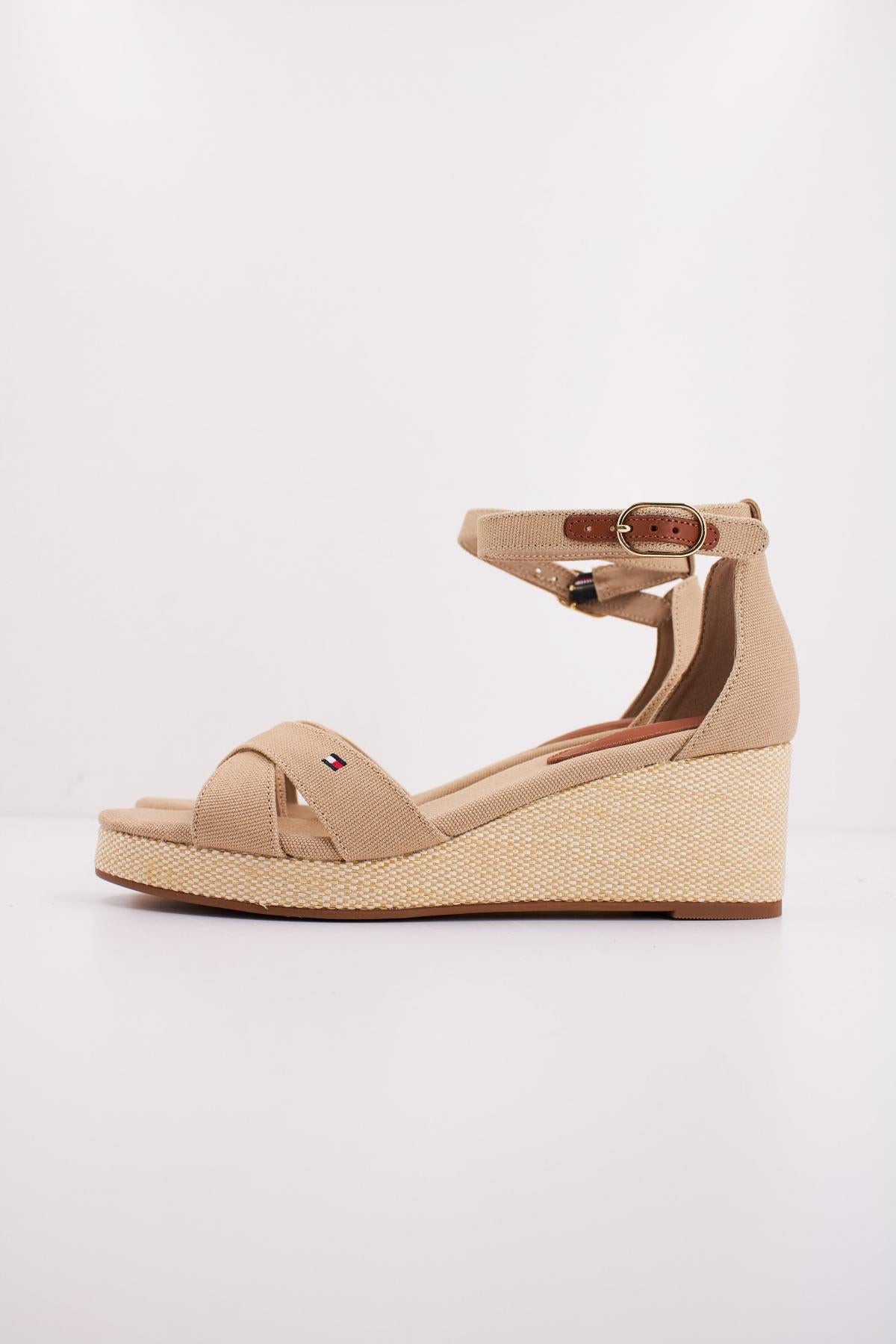 TOMMY HILFIGER FWFW en color MARRON CLARO  (1)