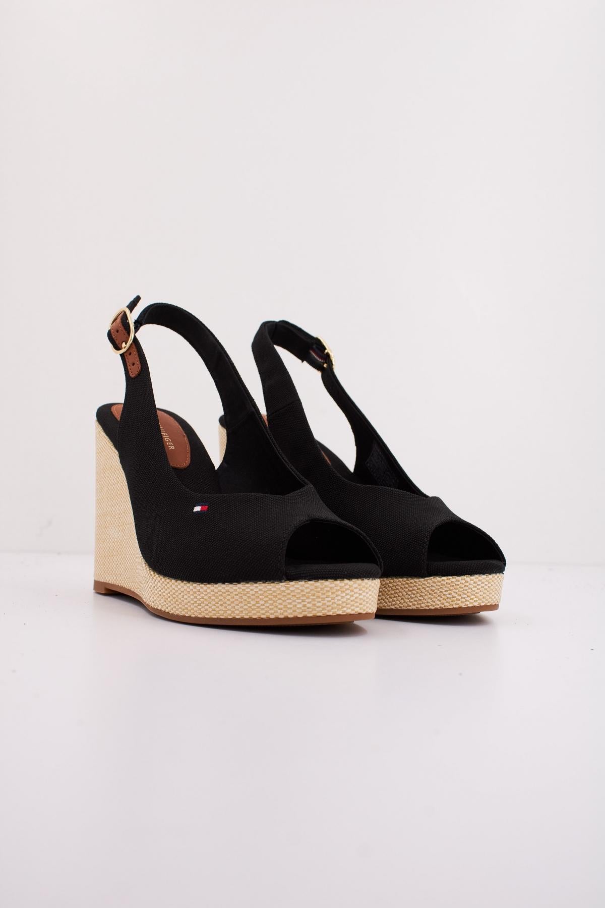 TOMMY HILFIGER FWFW en color NEGRO  (2)