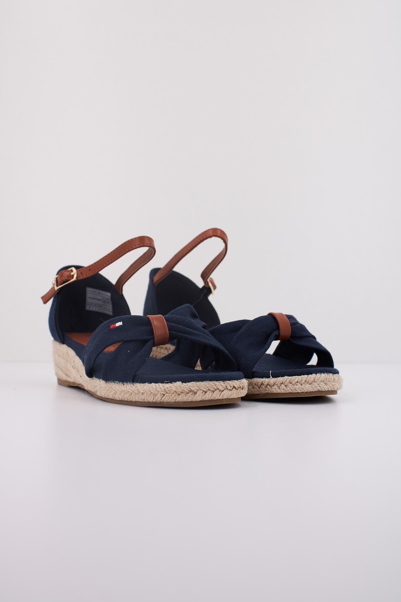 TOMMY HILFIGER TA  en color AZUL  (2)