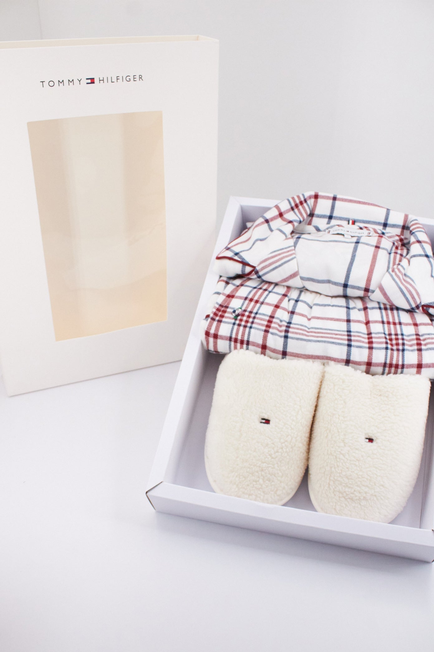 TOMMY HILFIGER  GIFT LS FLNL SHIRT SET S  en color BLANCO  (1)