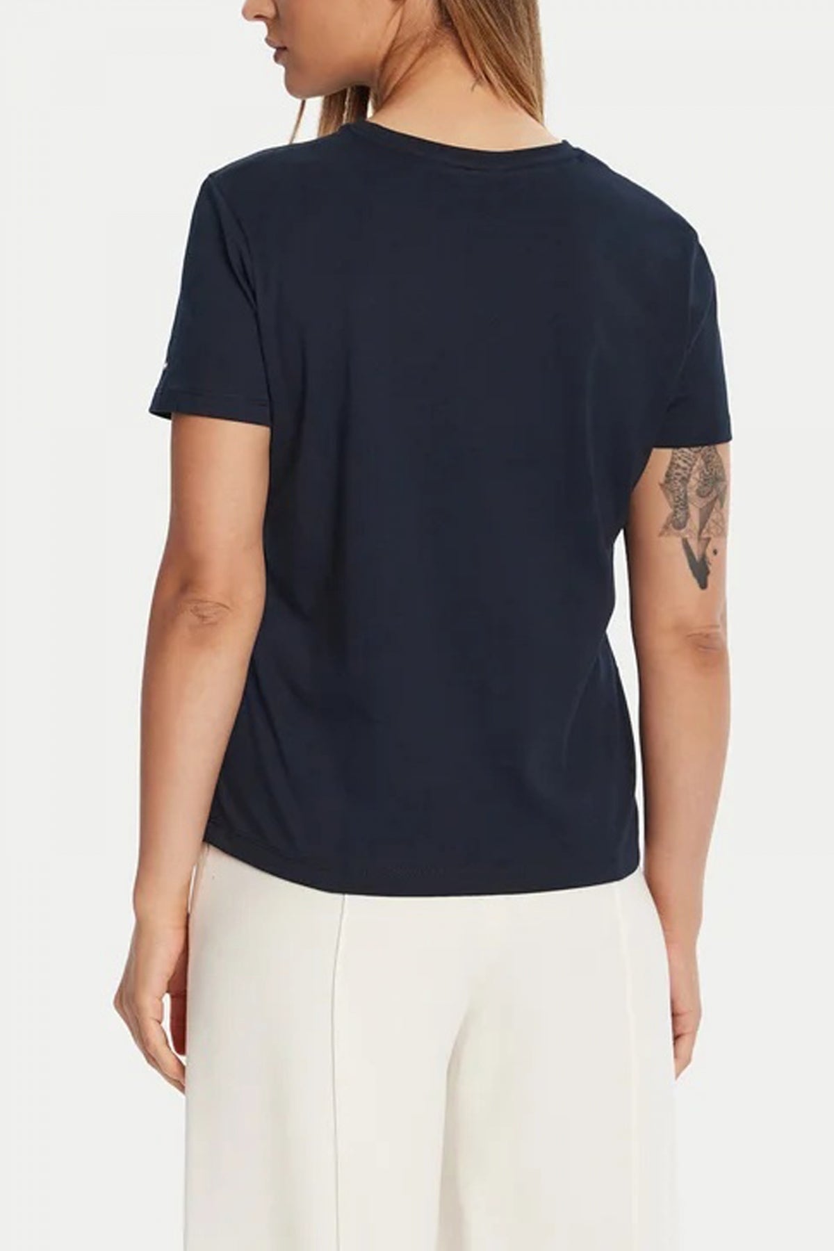 TOMMY HILFIGER GOLD CREST REG SS TEE en color AZUL  (2)