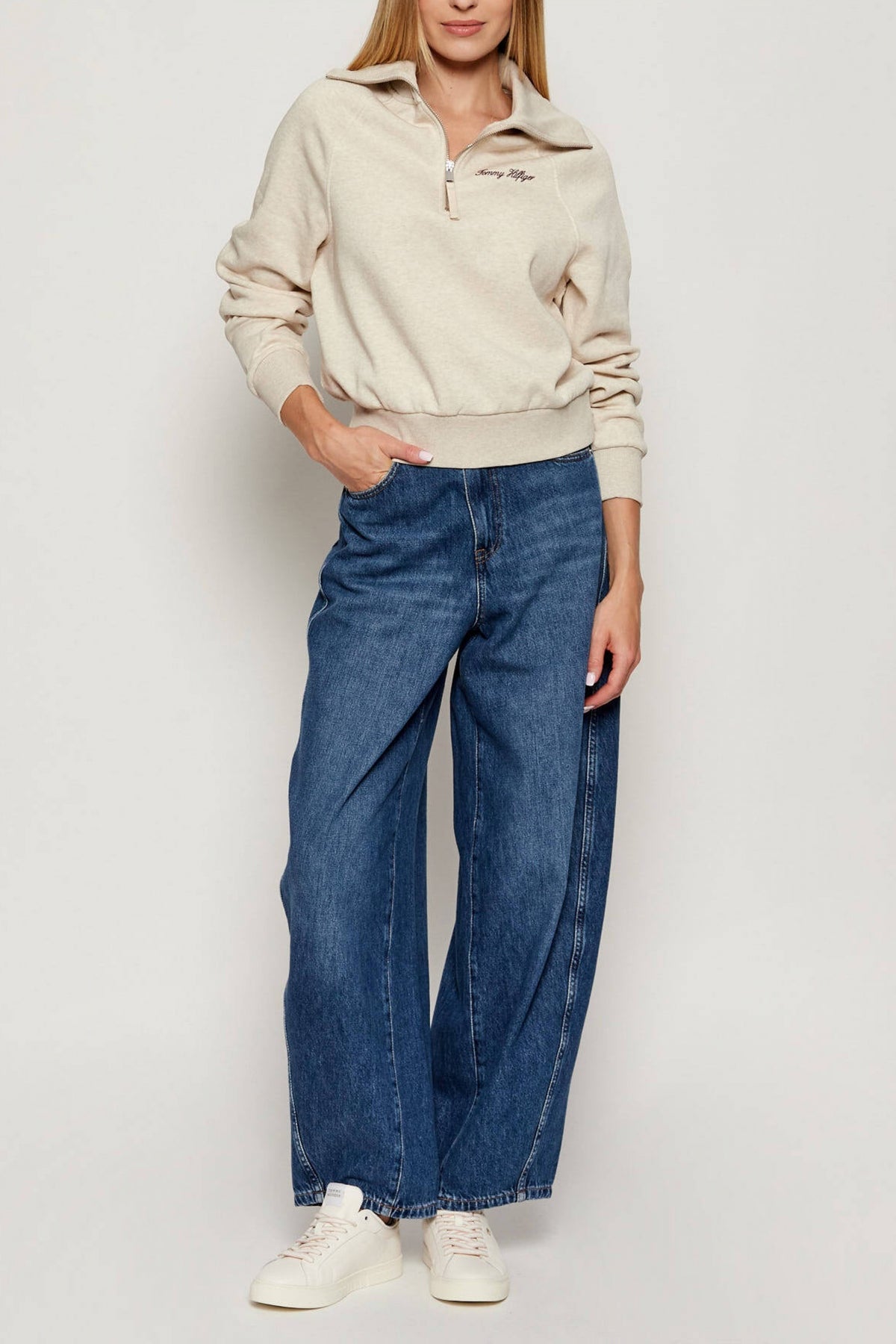 TOMMY HILFIGER CLASSIC SCRIPT FLEECE HA en color BEIS  (4)