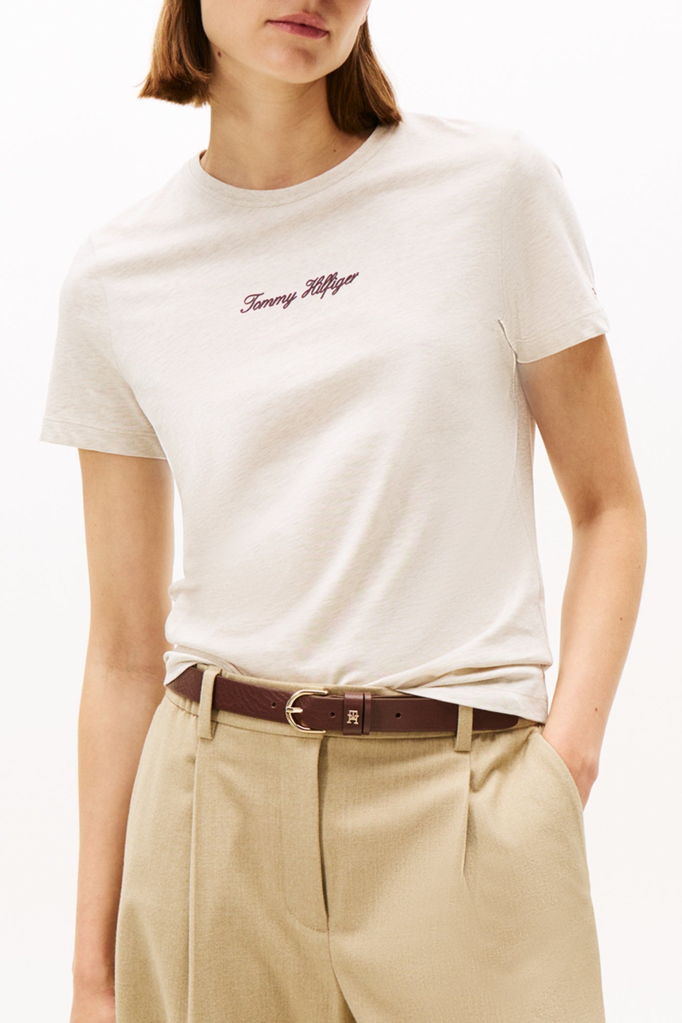 TOMMY HILFIGER  CLASSIC SCRIPT REG SS TE  en color BLANCO  (1)