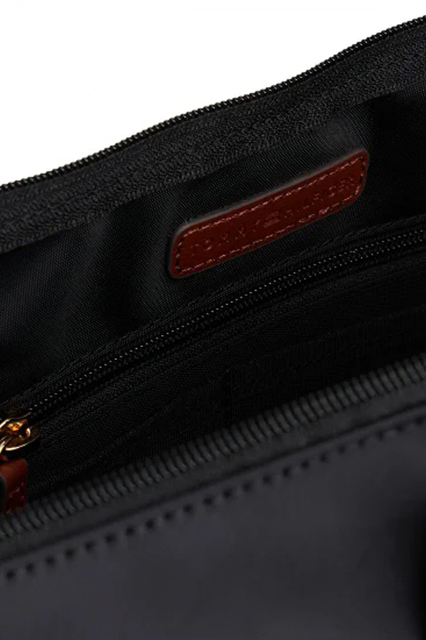 TOMMY HILFIGER POPETTE TOTE en color NEGRO  (4)