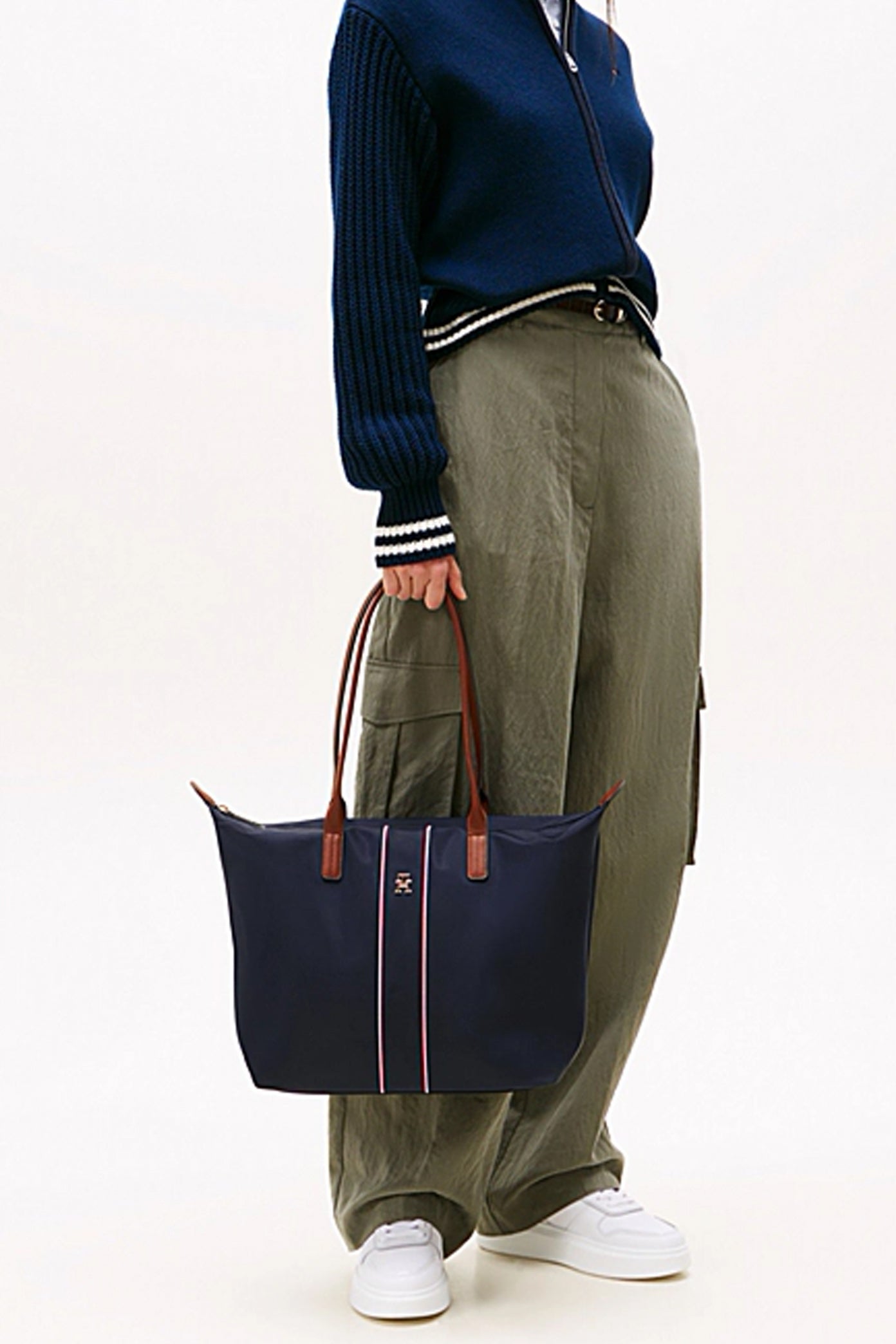 TOMMY HILFIGER AWAW  en color AZUL  (3)