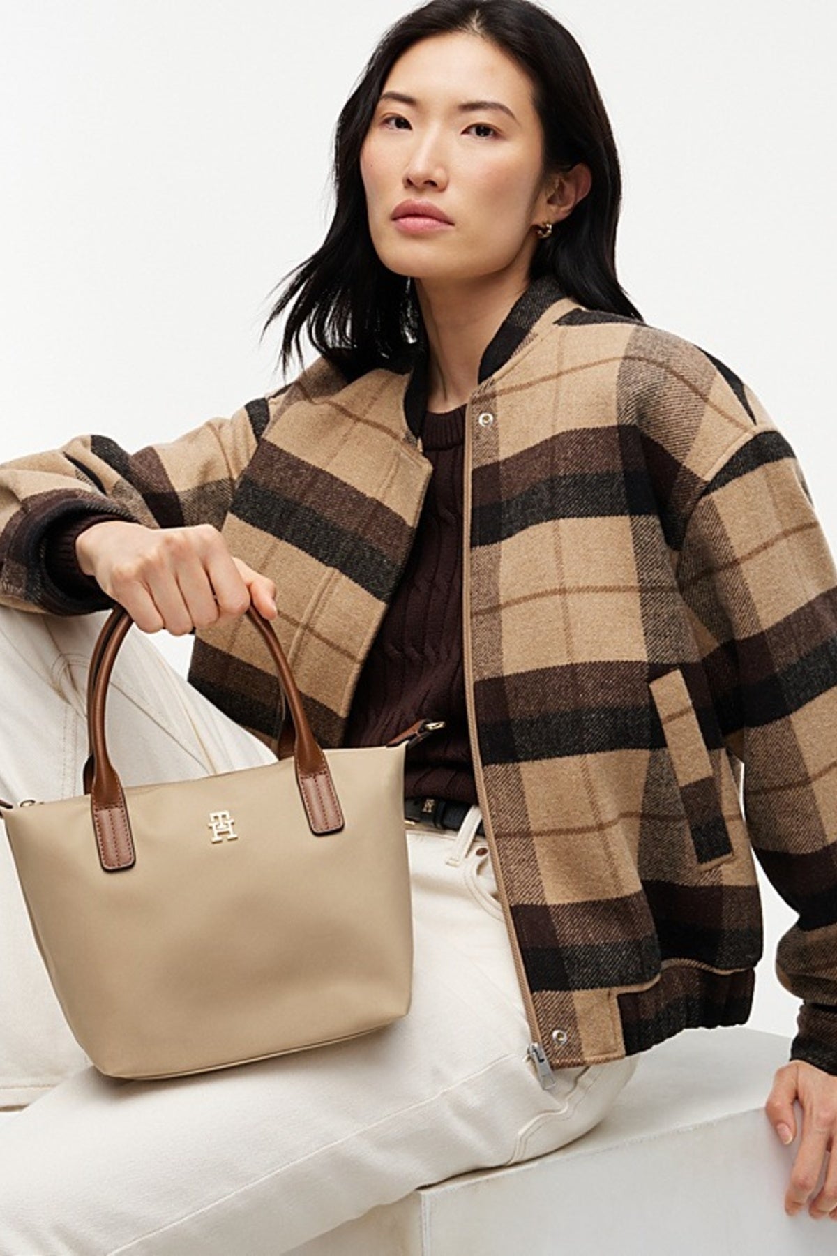 TOMMY HILFIGER AWAW POPETTE MINI TOTE en color NUDE  (1)