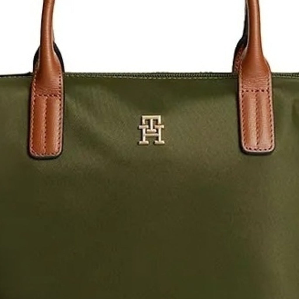 TOMMY HILFIGER AWAW POPETTE MINI TOTE en color VERDE  (5)