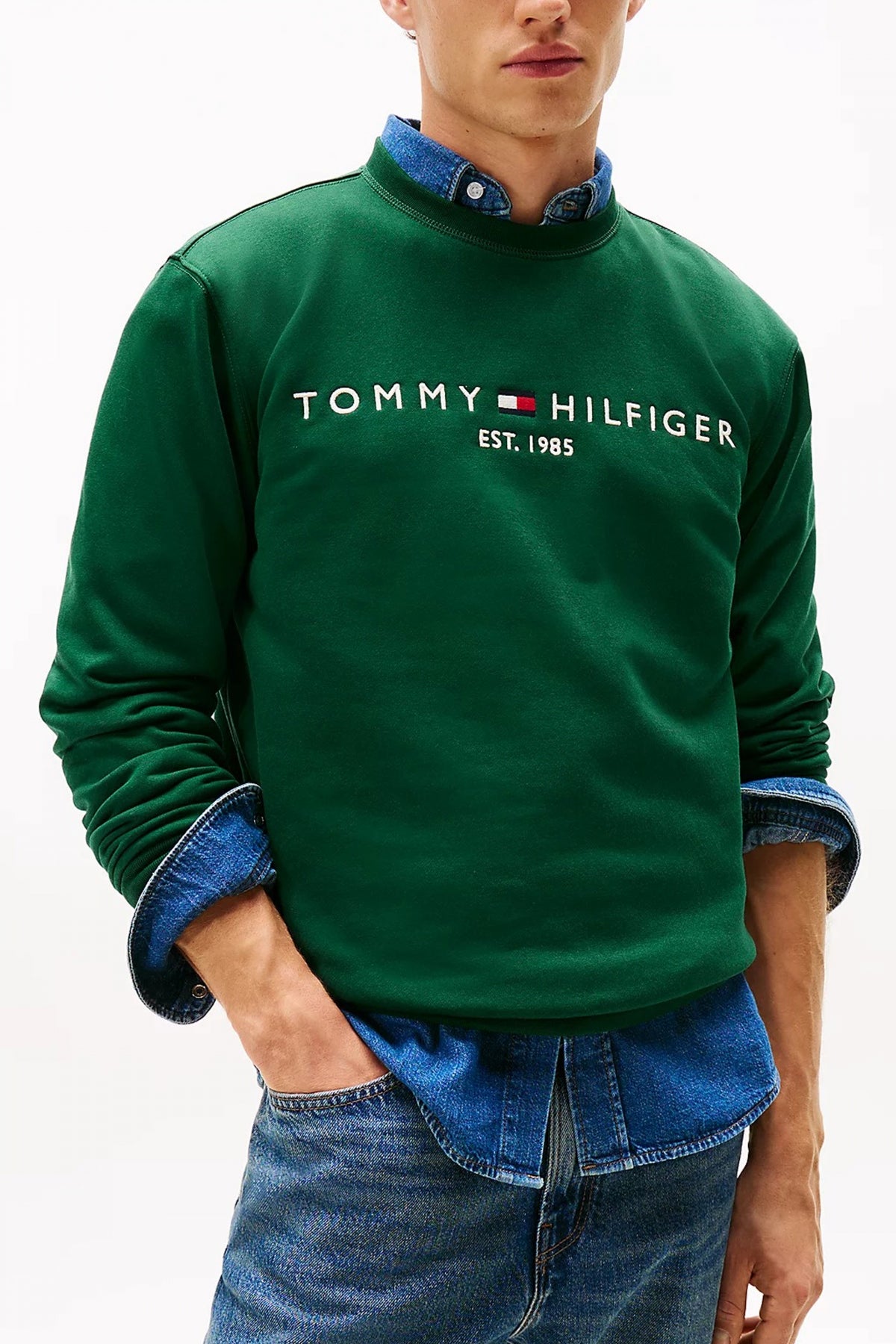 TOMMY HILFIGER TOMMY LOGO SWEATSHIRT en color VERDE  (1)