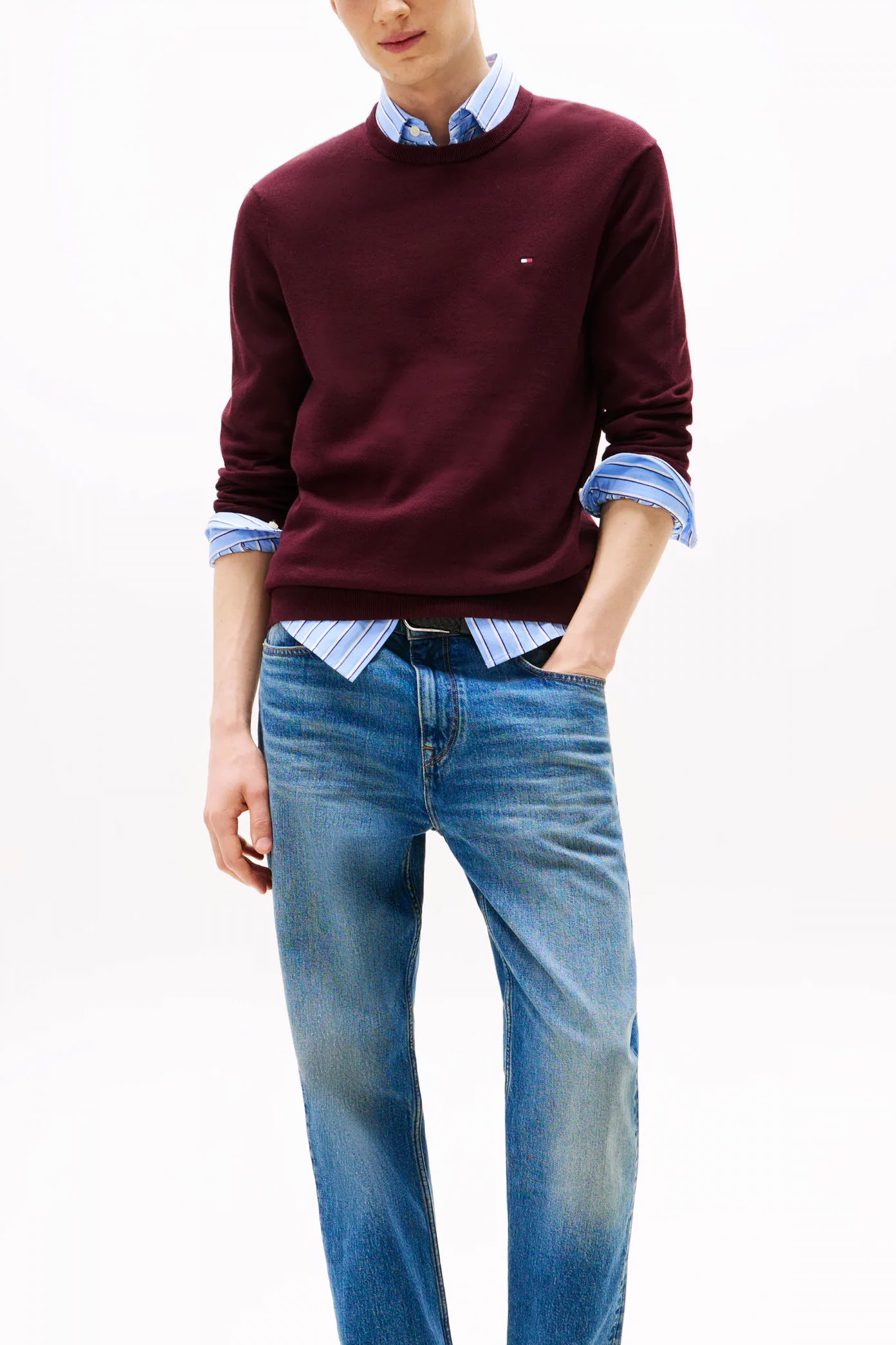 TOMMY HILFIGER ESSENTIAL STRUCTURE CREW en color BURDEOS  (1)