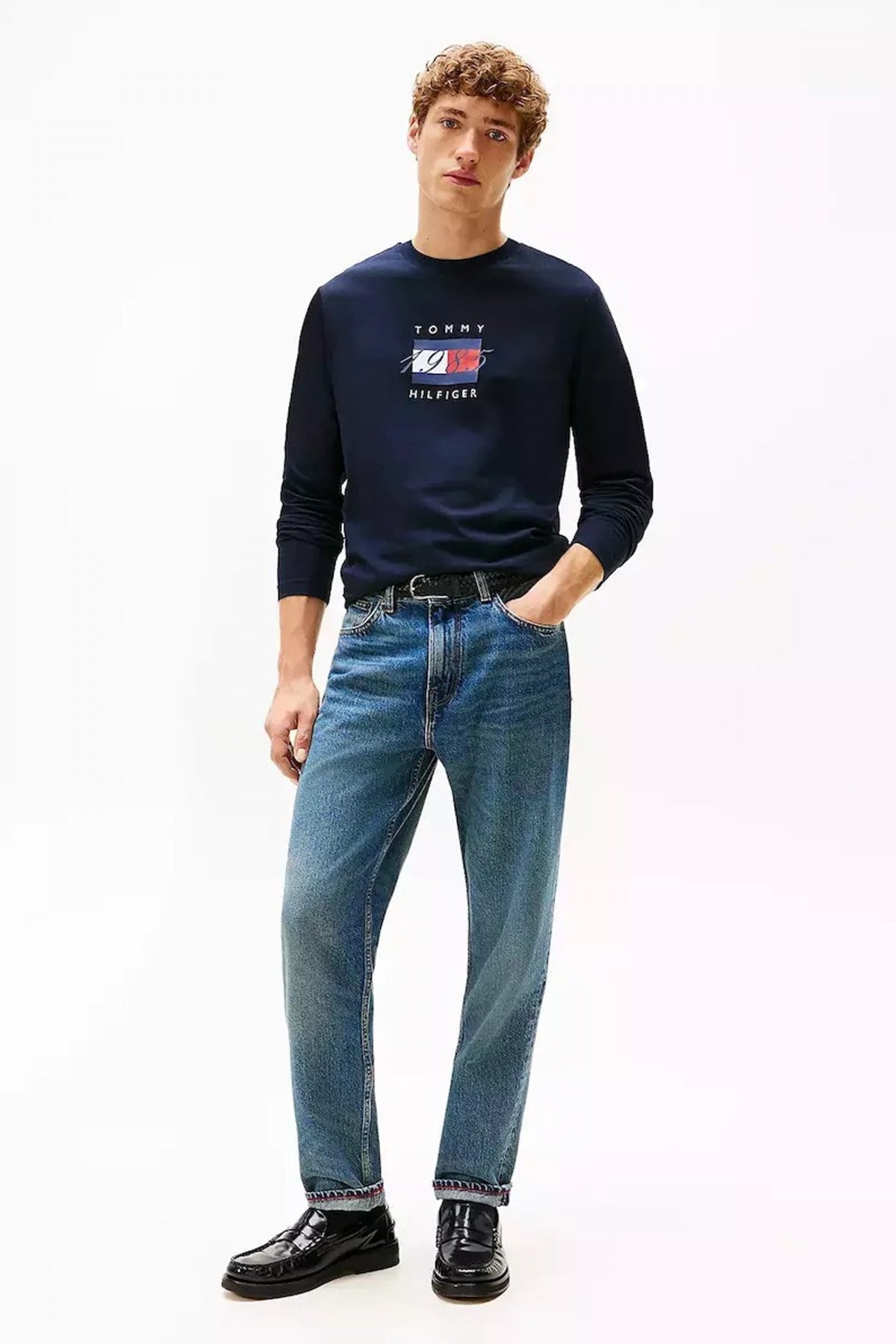 TOMMY HILFIGER LINEAR FLAG GRAPHIC LS T en color AZUL  (4)