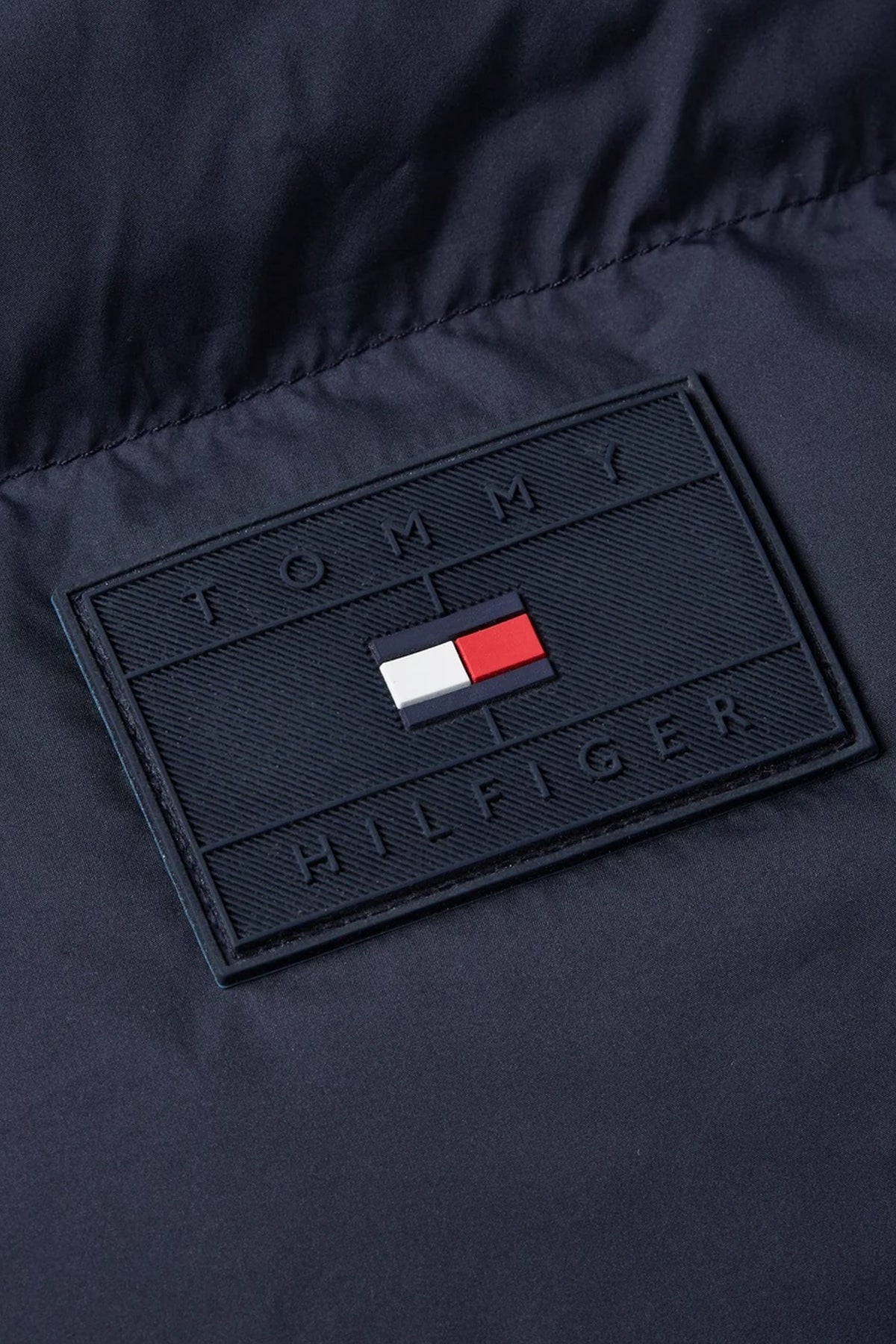 TOMMY HILFIGER MIX DOWN HOODED PUFFER en color AZUL  (3)
