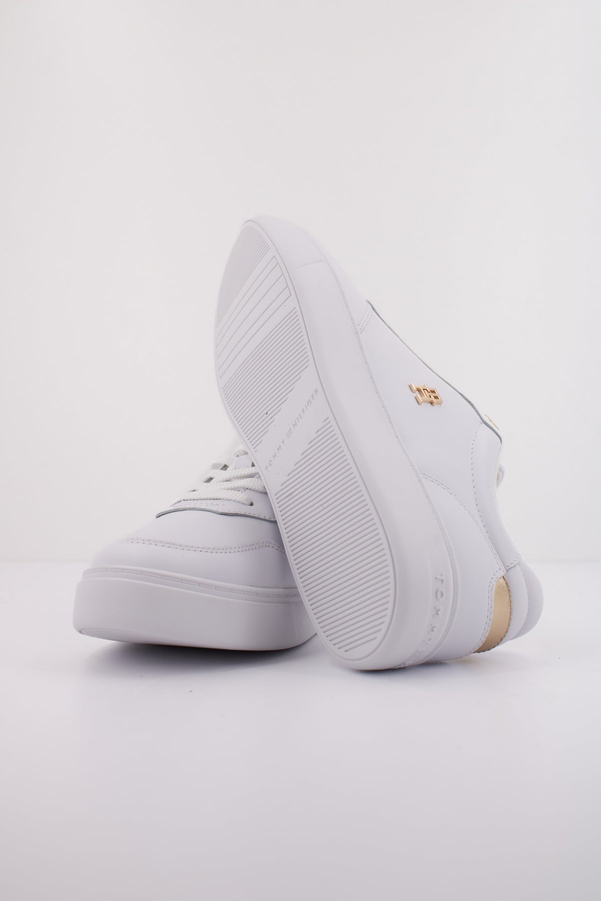TOMMY HILFIGER FWFW  en color BLANCO  (5)
