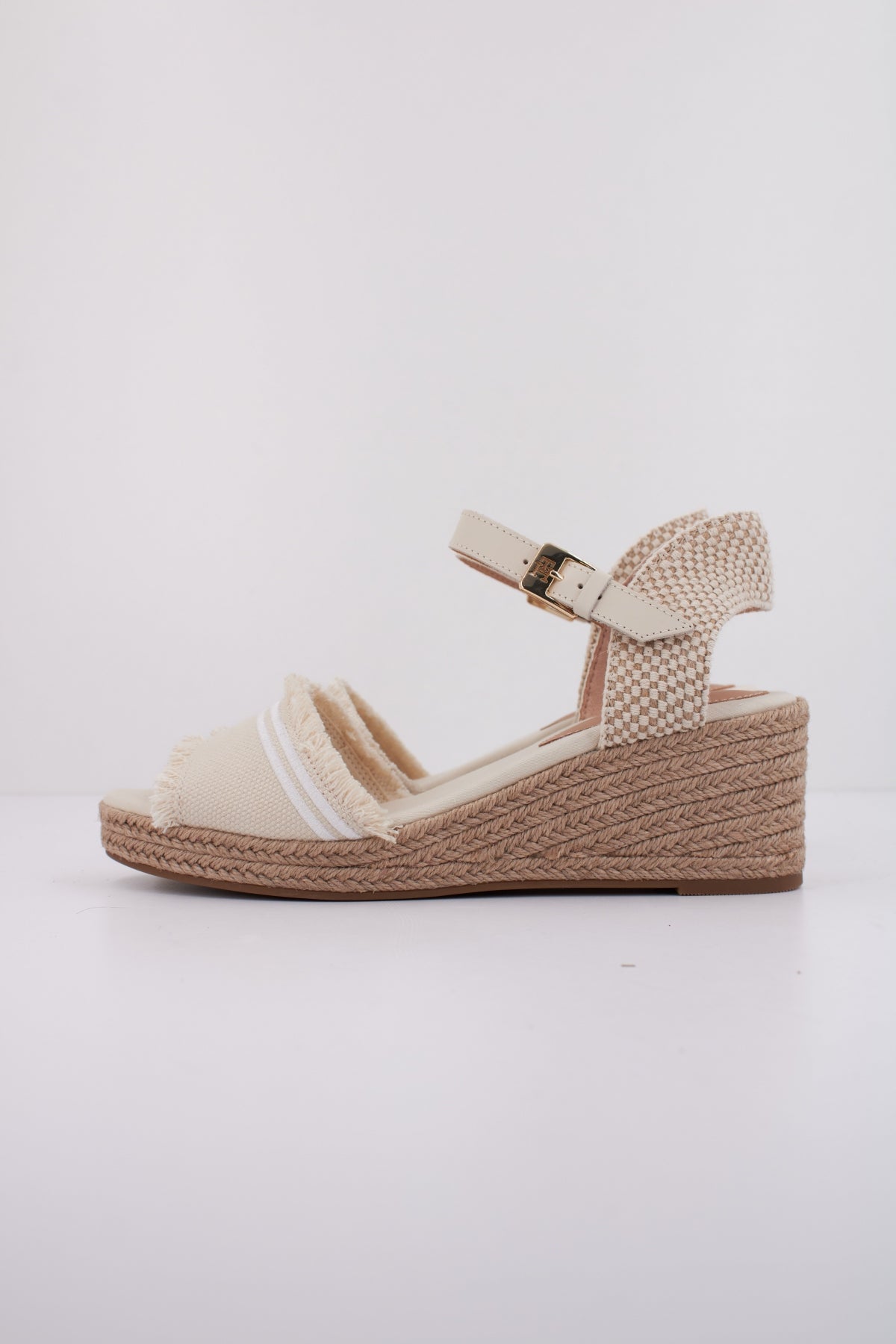 TOMMY HILFIGER EILEEN en color BEIS  (1)