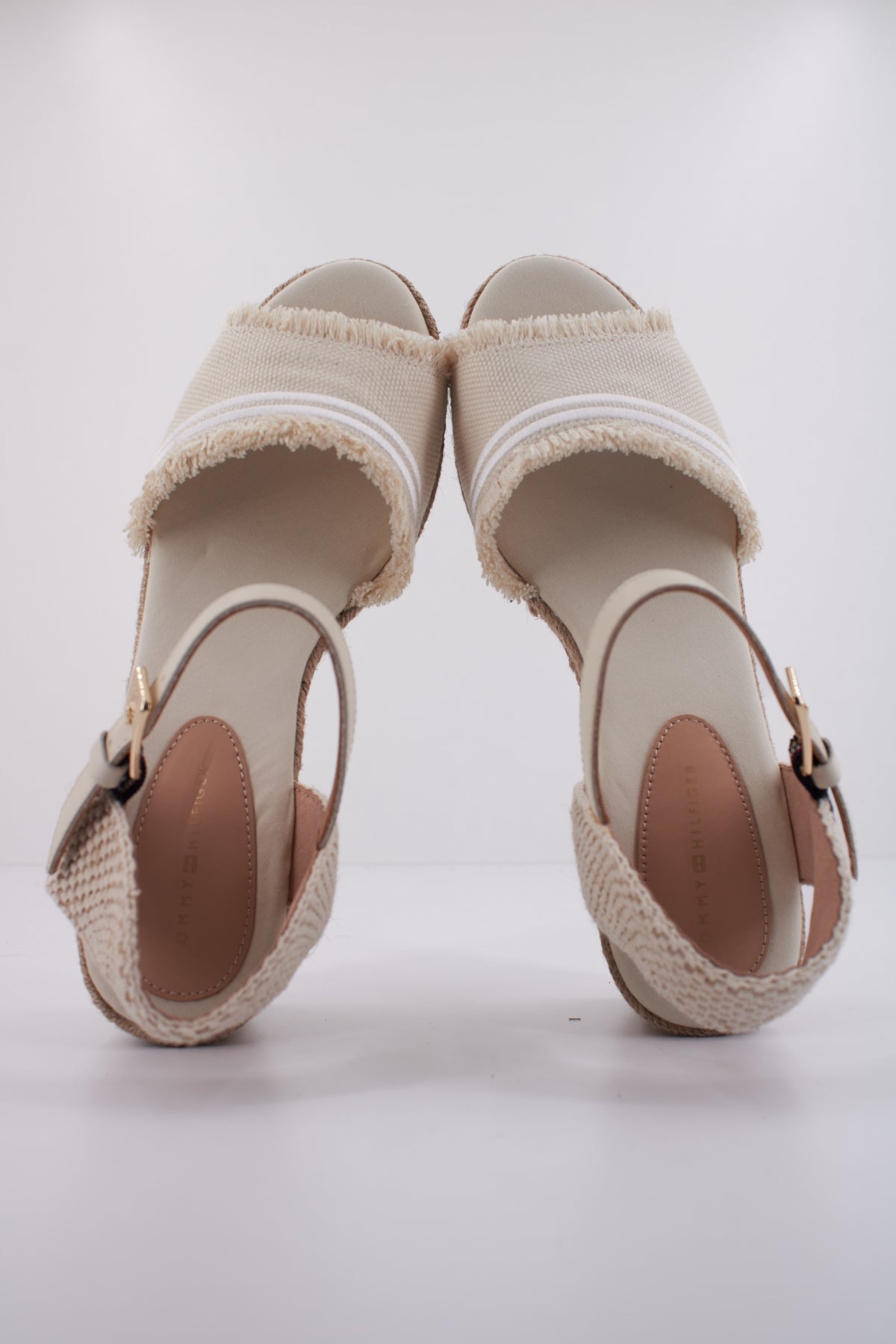 TOMMY HILFIGER EILEEN en color BEIS  (3)