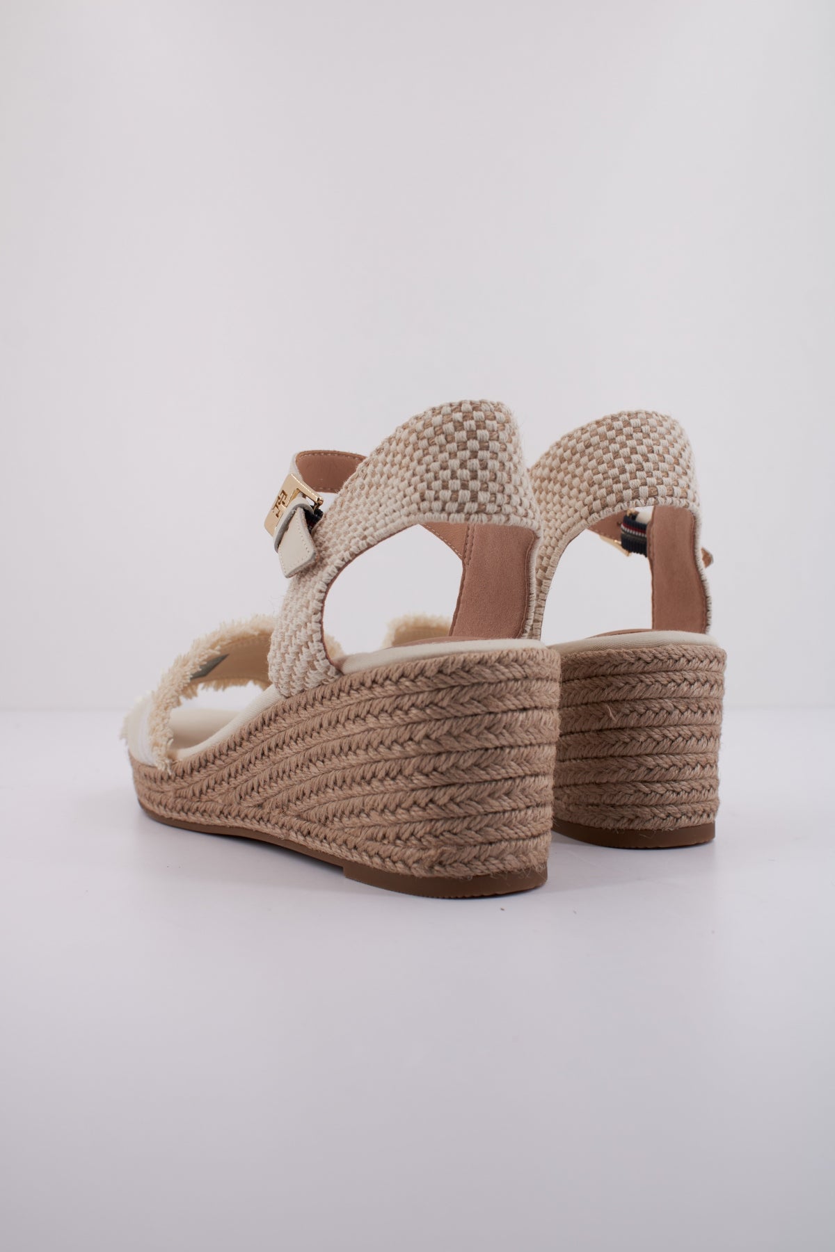 TOMMY HILFIGER EILEEN en color BEIS  (4)