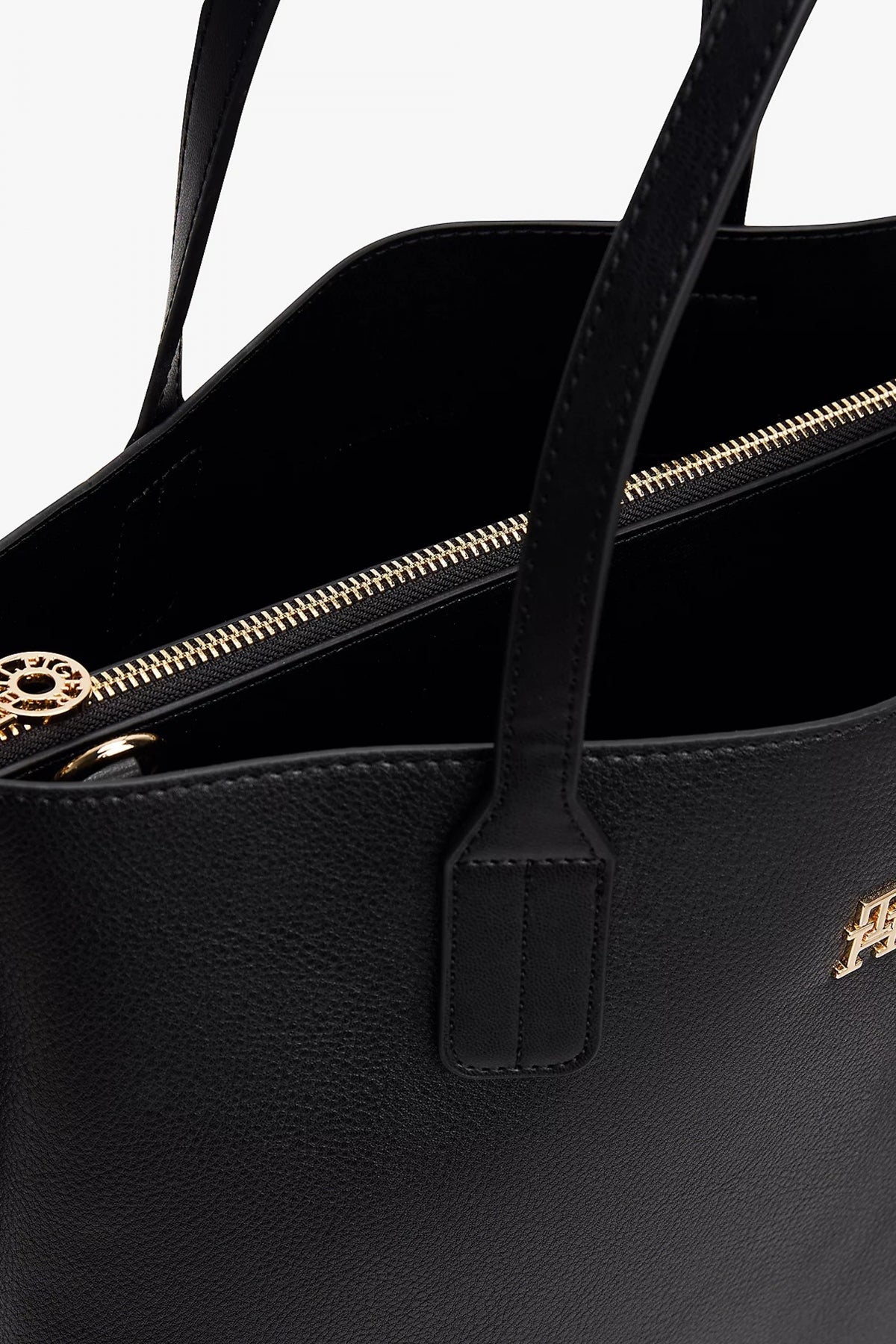 TOMMY HILFIGER TH DISTINCT SATCHEL en color NEGRO  (3)