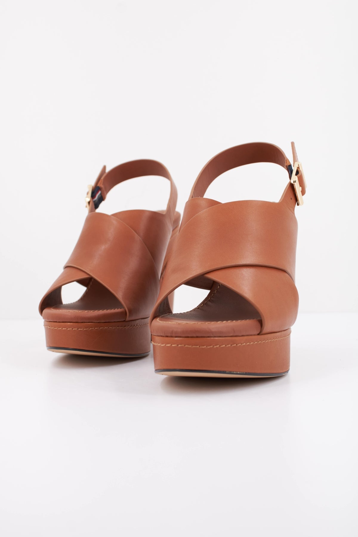 TOMMY HILFIGER LOUISE en color MARRON  (2)