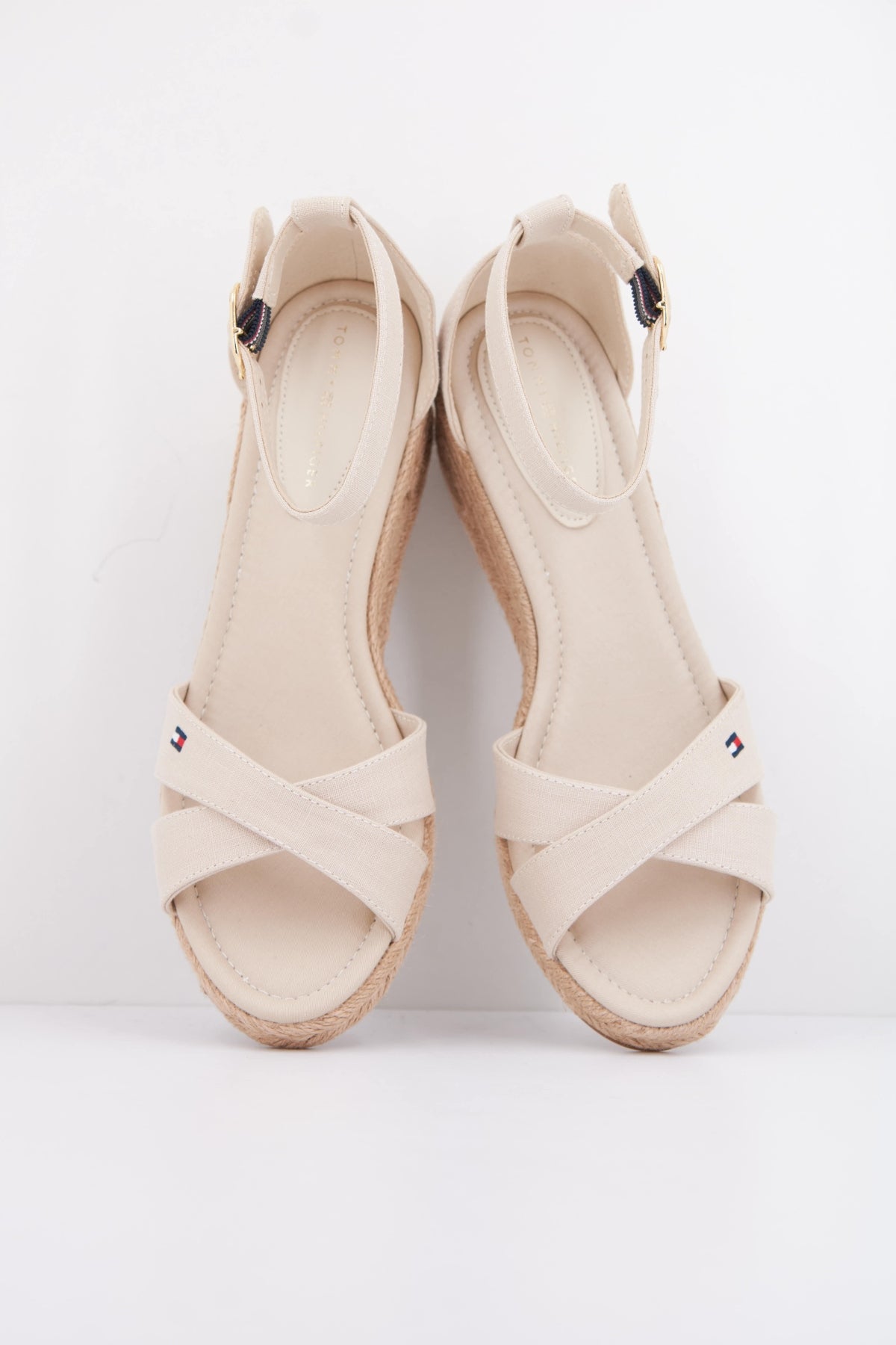 TOMMY HILFIGER  EILEEN  en color BEIS  (3)