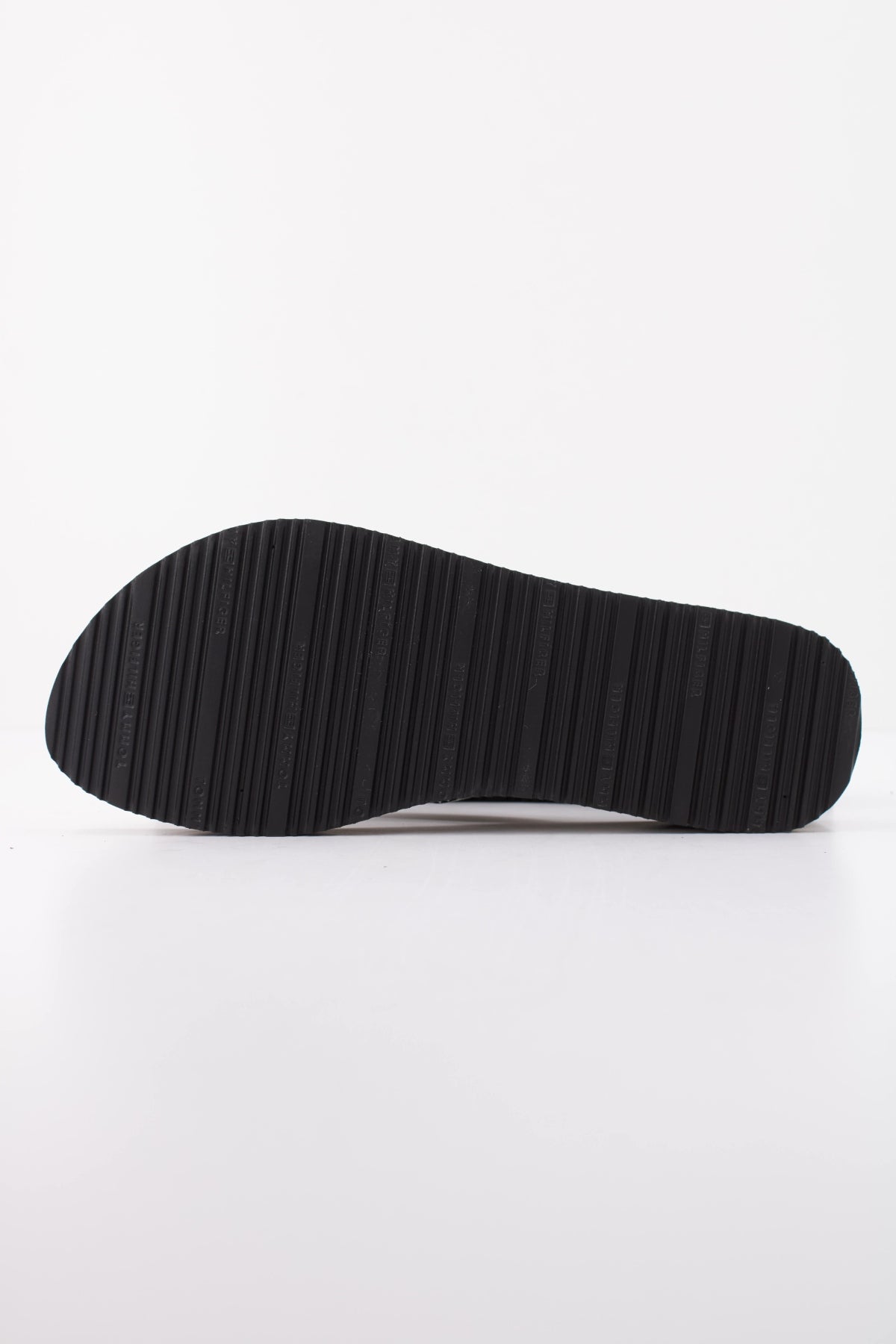 TOMMY HILFIGER RIRI en color NEGRO  (5)
