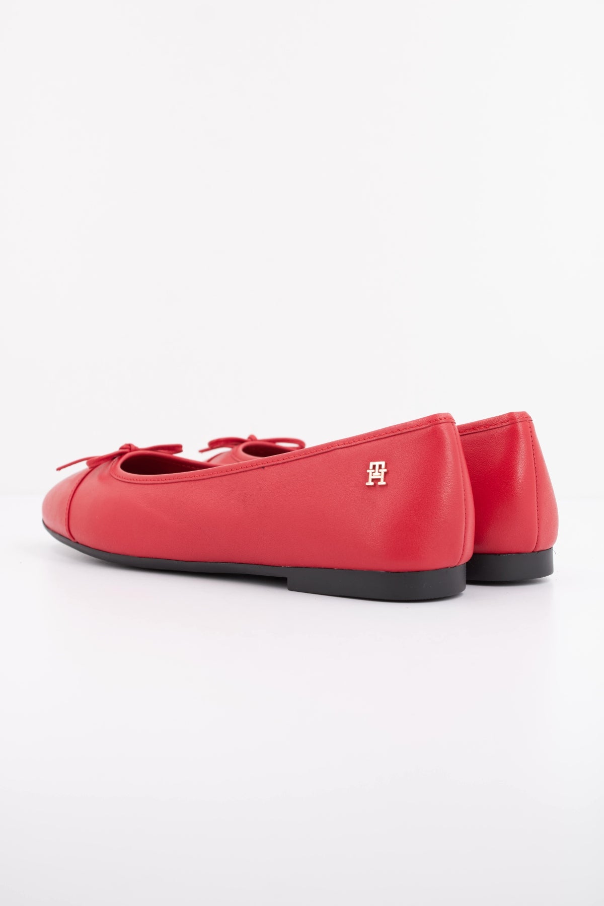 TOMMY HILFIGER MARTINA en color ROJO  (4)