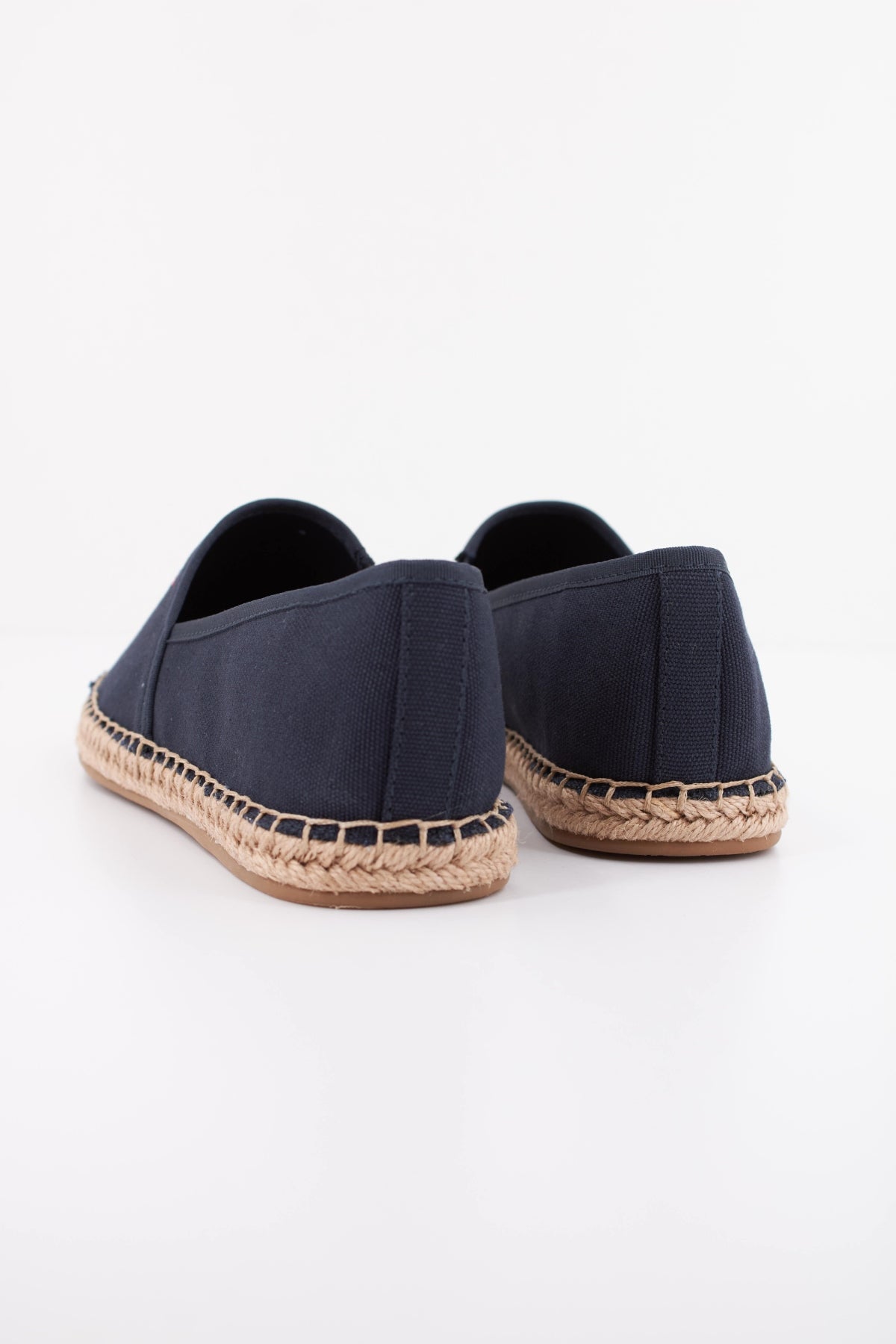 TOMMY HILFIGER FLAG CANVAS  en color AZUL  (4)