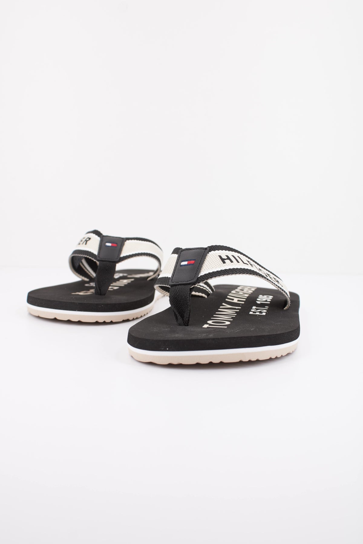 TOMMY HILFIGER SPORTY HILFIGER BEACH en color NEGRO  (2)