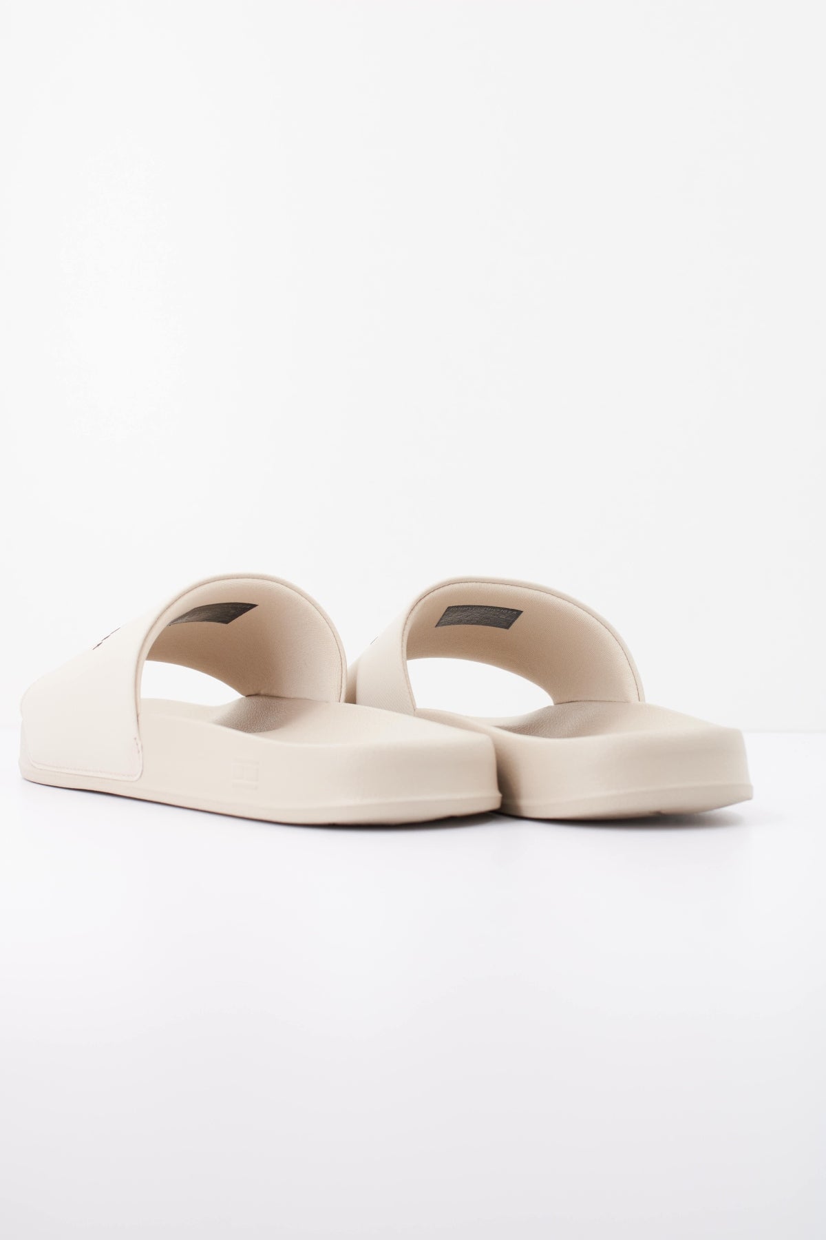 TOMMY HILFIGER CORE TOMMY HILFIGER POOL en color BLANCO  (4)