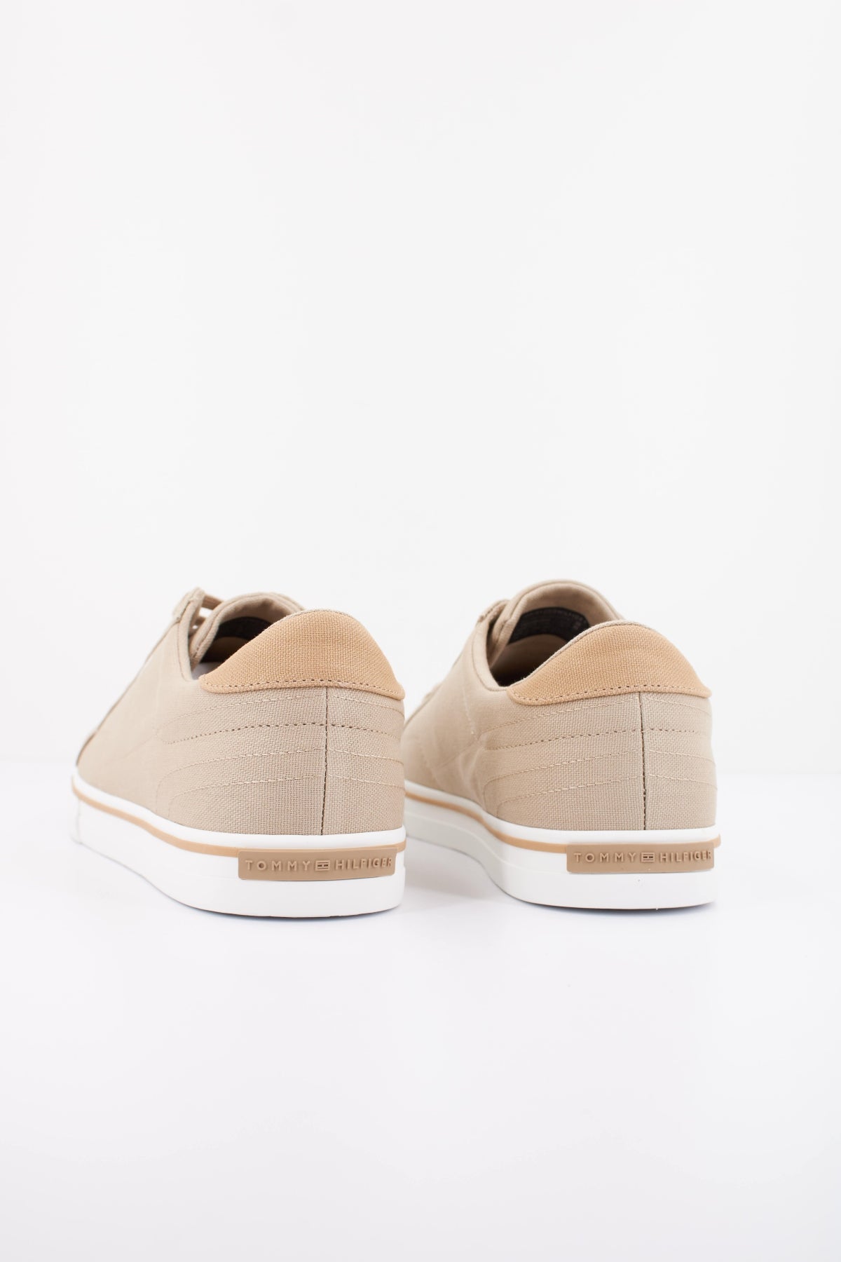 TOMMY HILFIGER VULC CORE LONG LACE en color BEIS  (4)
