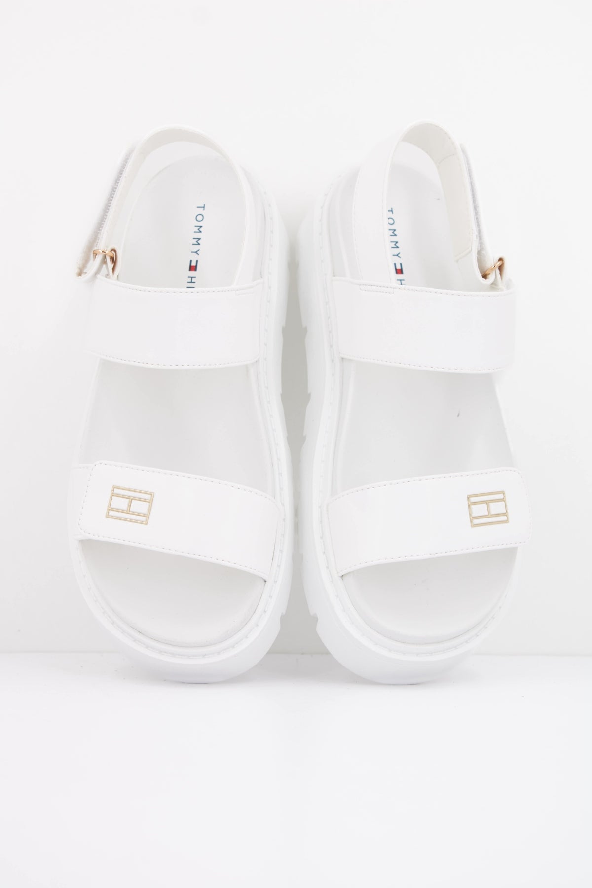 TOMMY HILFIGER SANDALIA TIRA ADHESIVA en color BLANCO  (3)