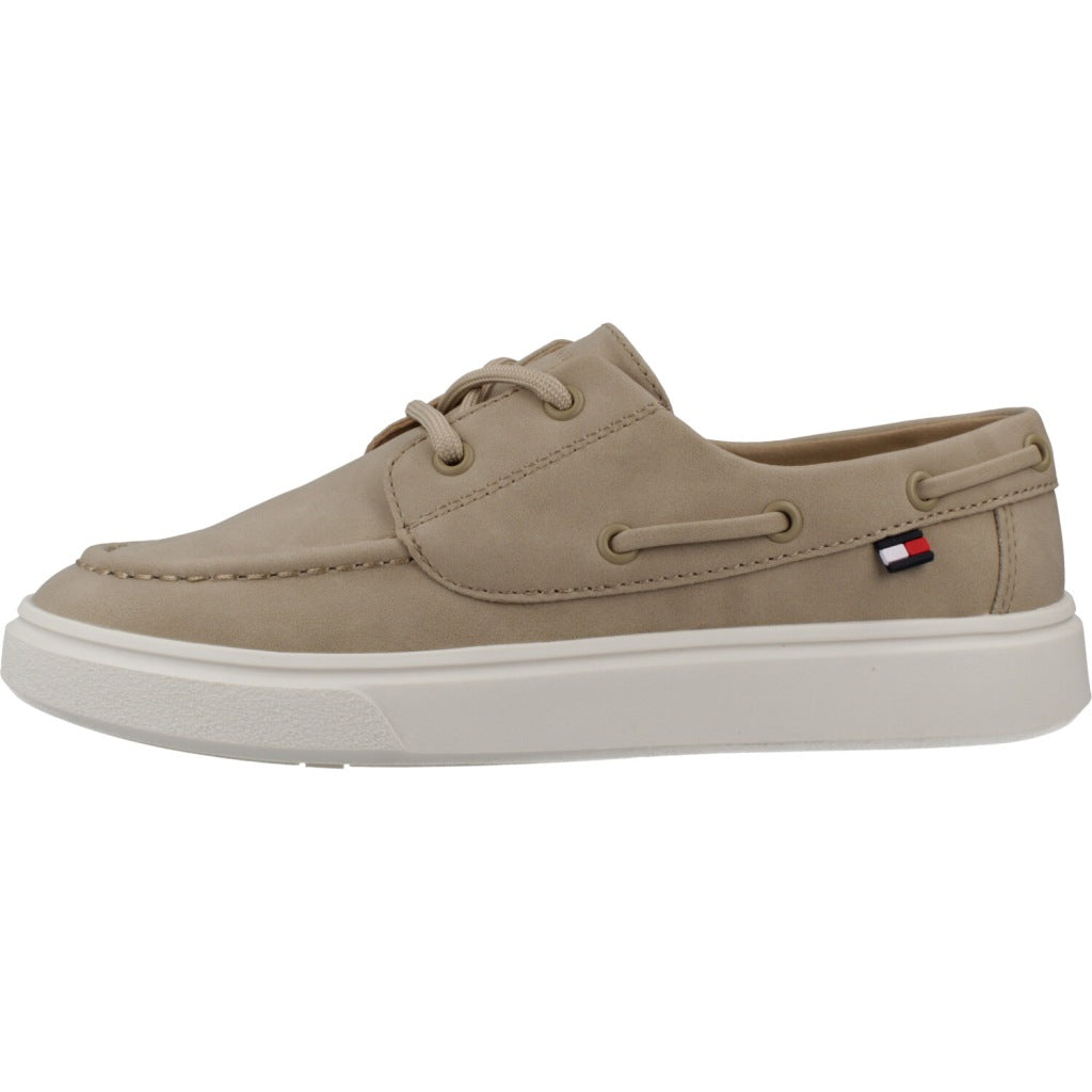 TOMMY HILFIGER LOW CUT LACE UP SHOE en color BEIS  (2)