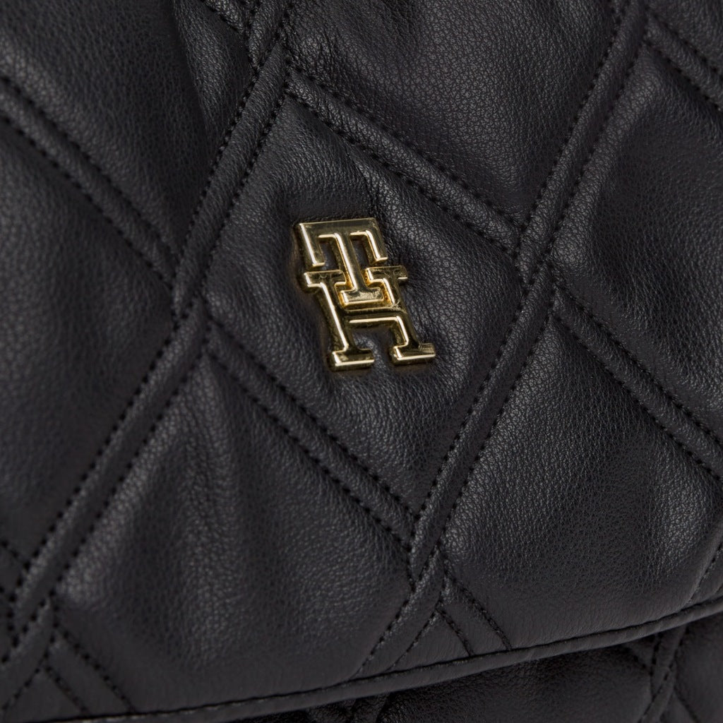 TOMMY HILFIGER AWAW TH FEMININE en color NEGRO  (8)