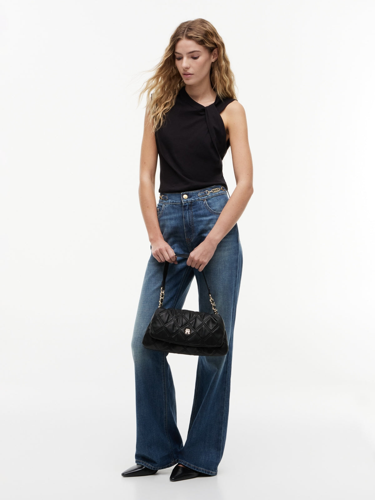 TOMMY HILFIGER AWAW TH FEMININE en color NEGRO  (1)