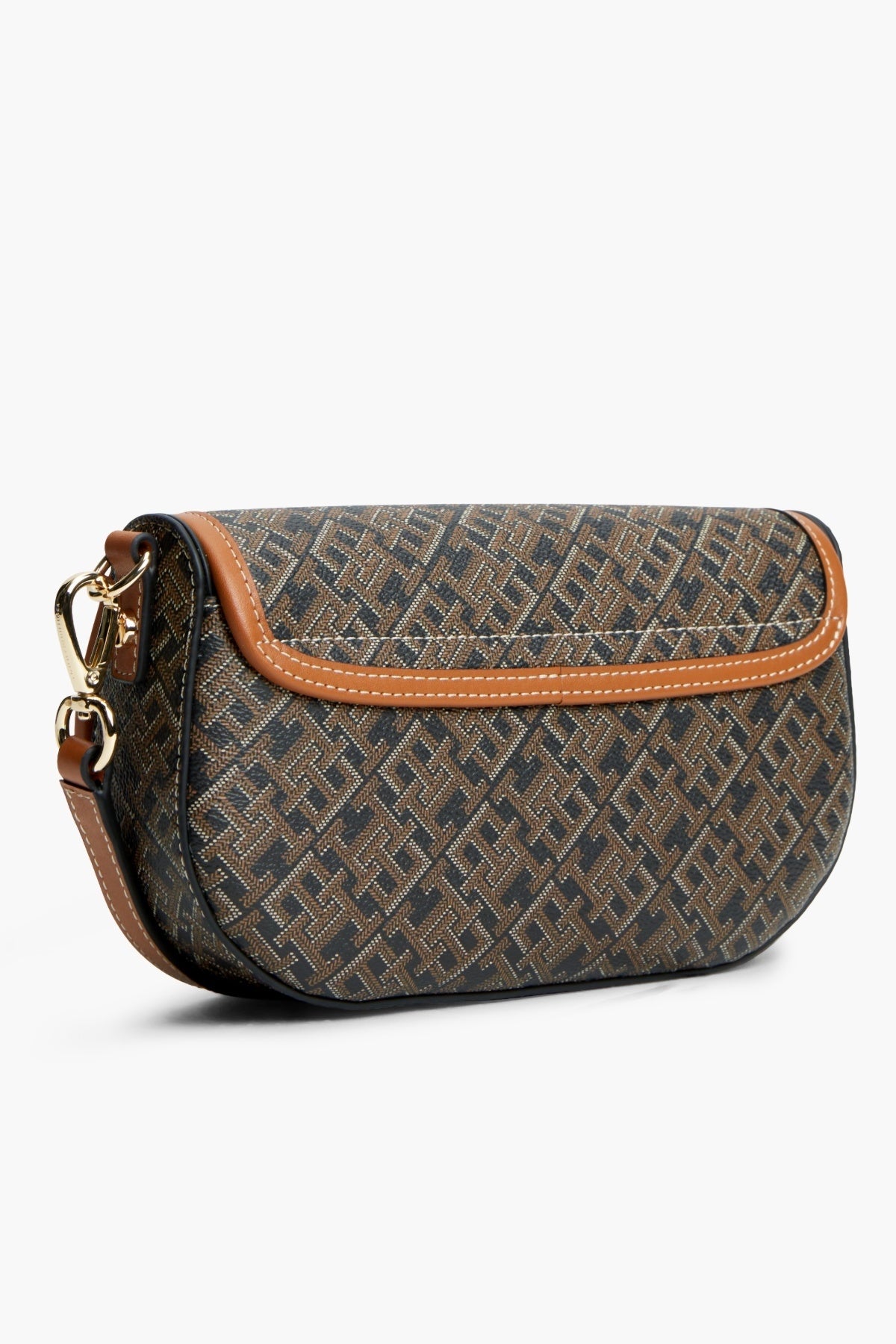 TOMMY HILFIGER AWAW TH MONOPLAY SADDLE BAG en color VERDE  (2)
