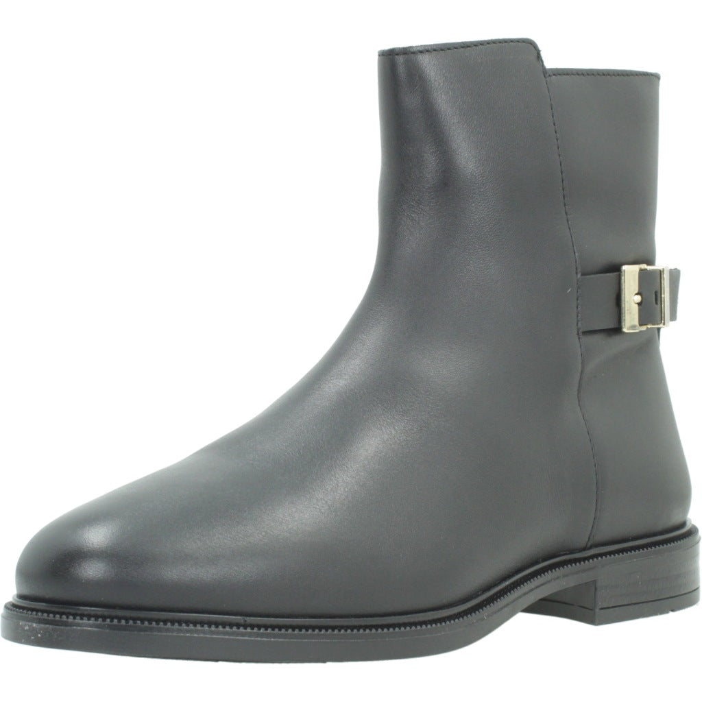 TOMMY HILFIGER FWFW BUCKLE LEATHER ANKLE BOO en color NEGRO  (1)