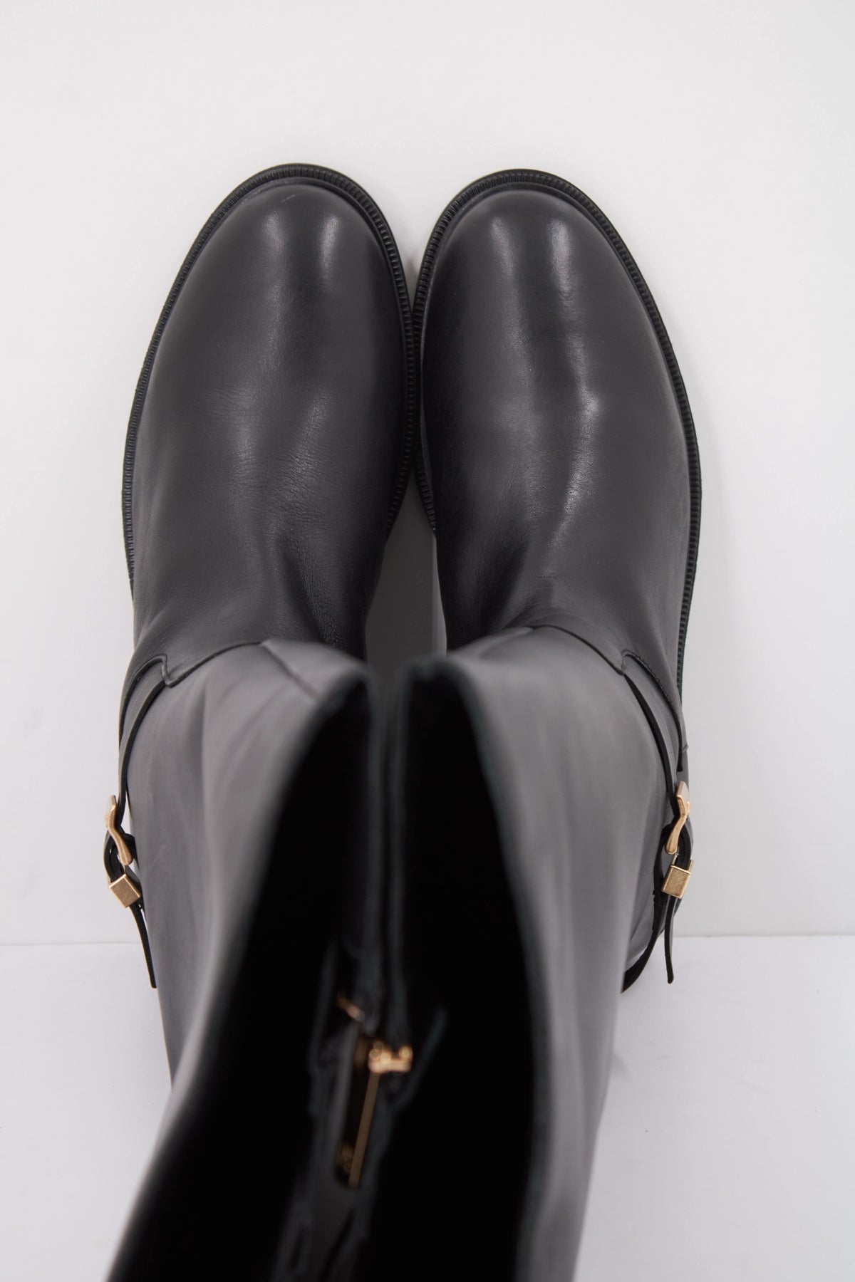 TOMMY HILFIGER FWFW BUCKLE LEATHER KNEE BOOT en color NEGRO  (3)