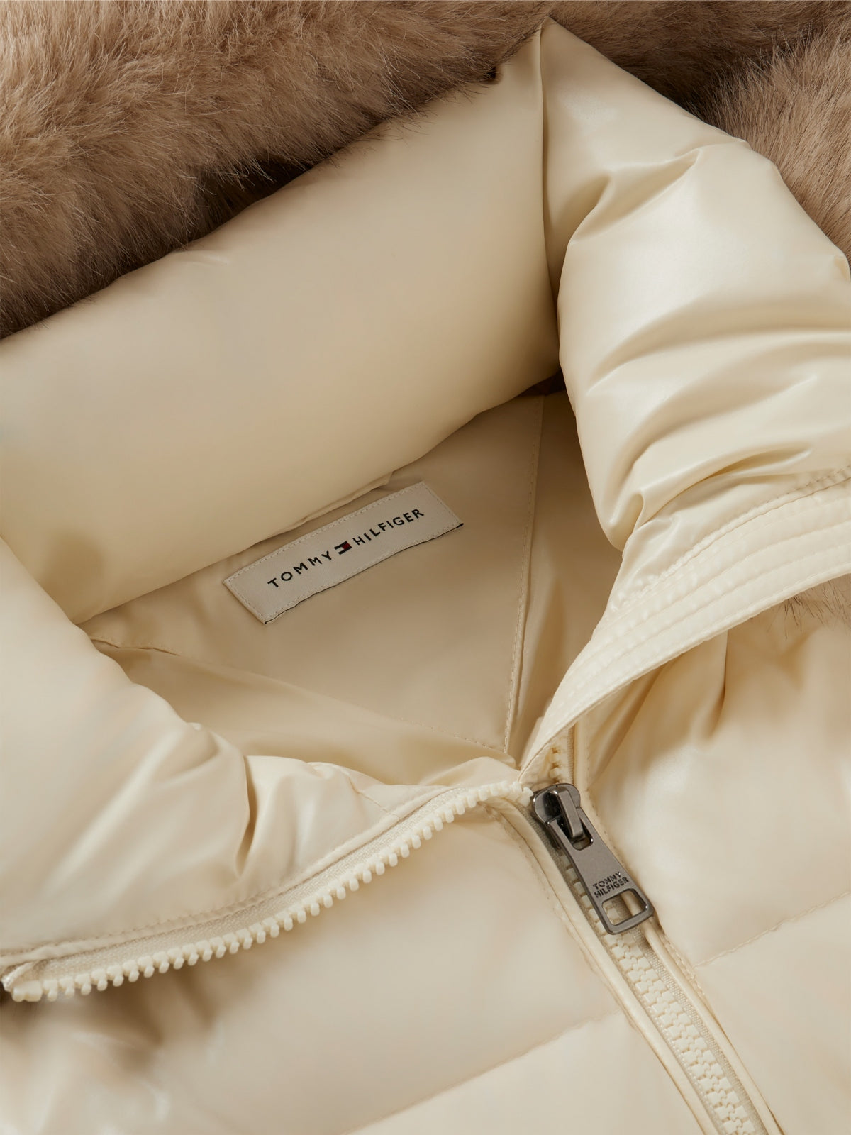 TOMMY HILFIGER WWWW GLOSS DOWN FITTED JACKET en color BLANCO  (4)