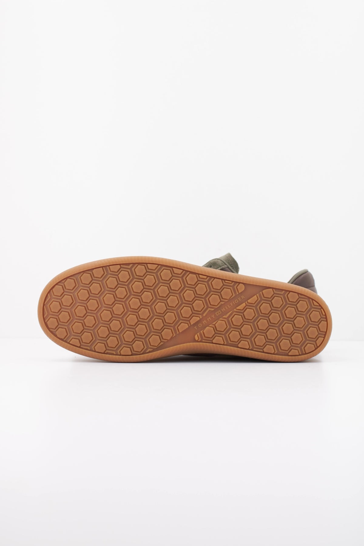 TOMMY HILFIGER FMFM TRIBECA SNEAKER SUEDE en color VERDE  (5)