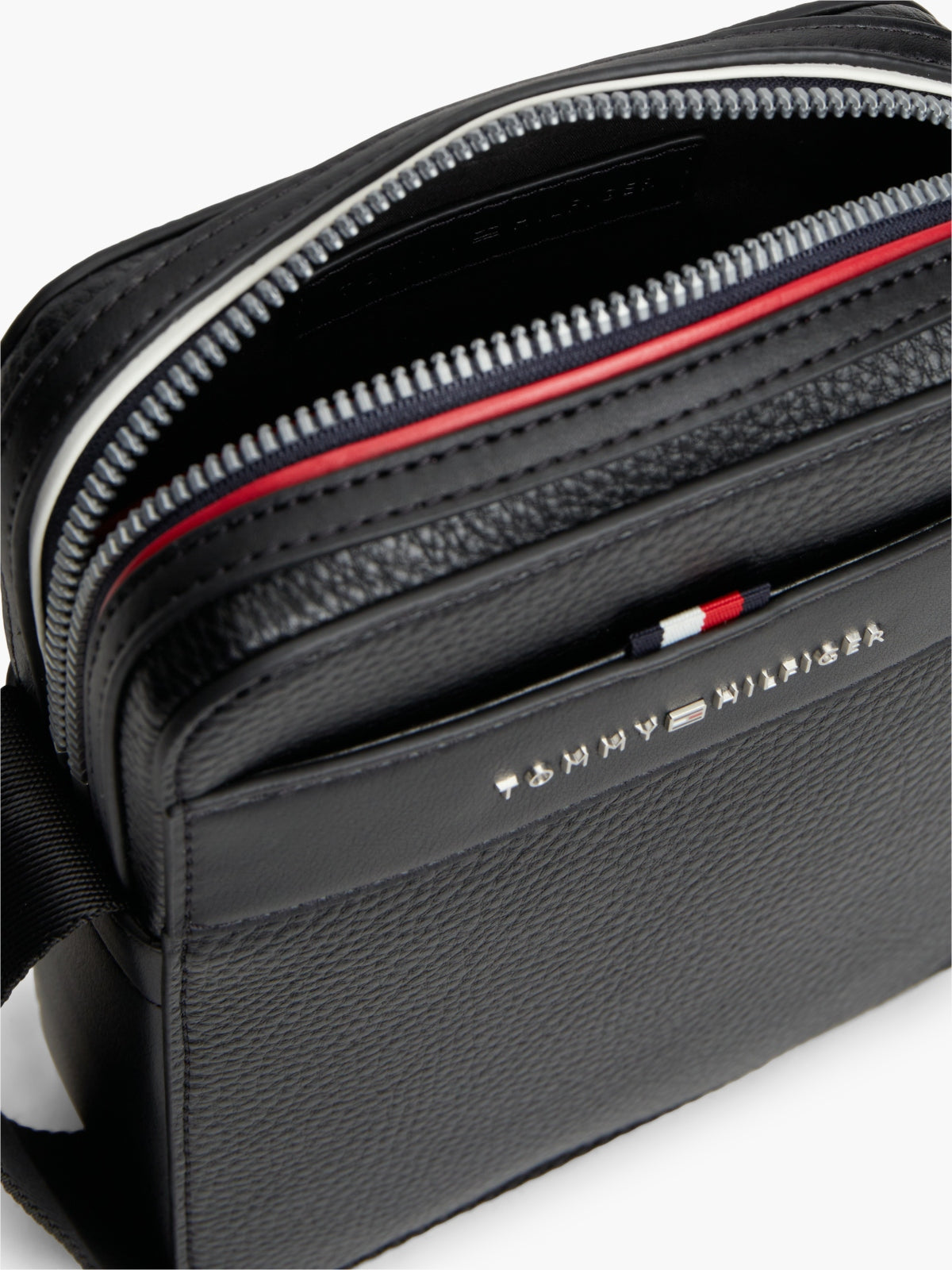 TOMMY HILFIGER TH CENTRAL MINI REPORTER en color NEGRO  (3)